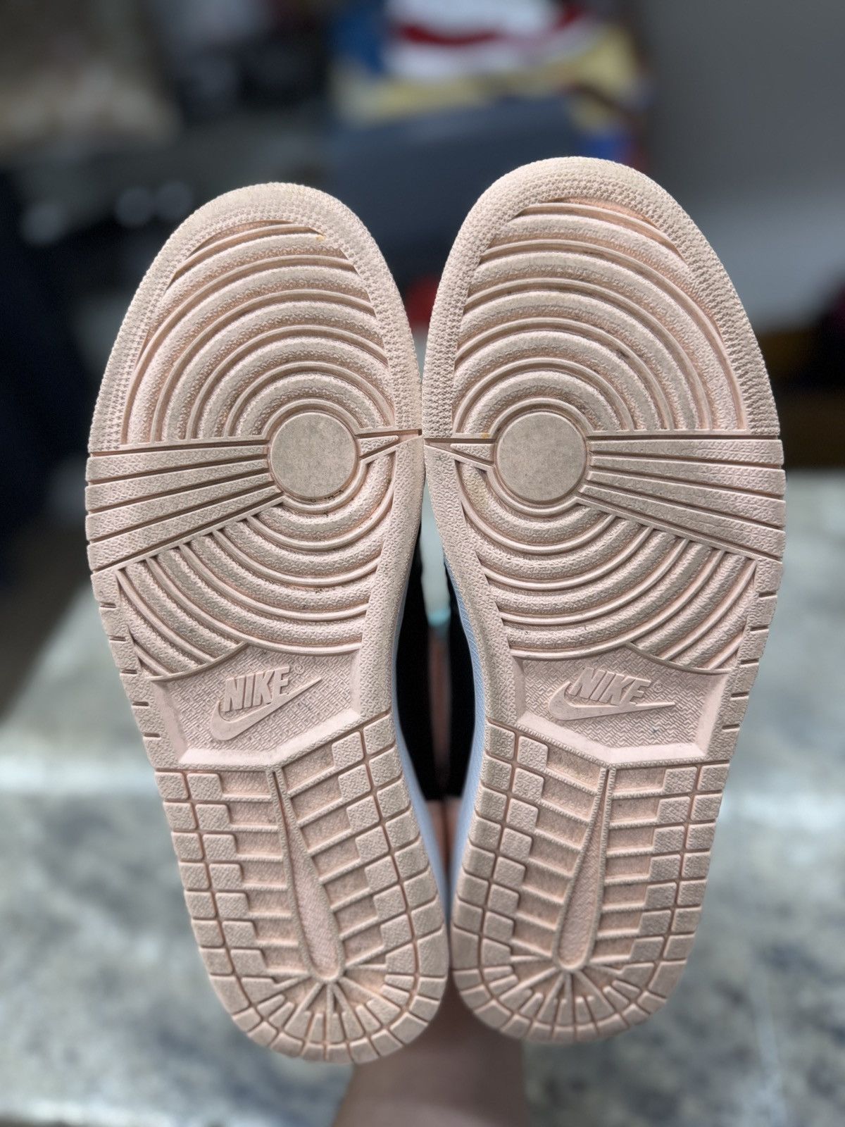 Jordan Brand Jordan Retro Crimson Tint 1s Size US 10 / EU 43 - 5 Thumbnail