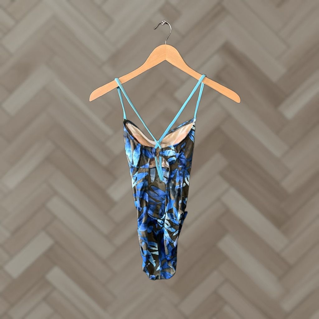 Nike VINTAGE Nike Womens One Piece Swimsuit Floral White Size 10 Size ONE SIZE - 1 Thumbnail