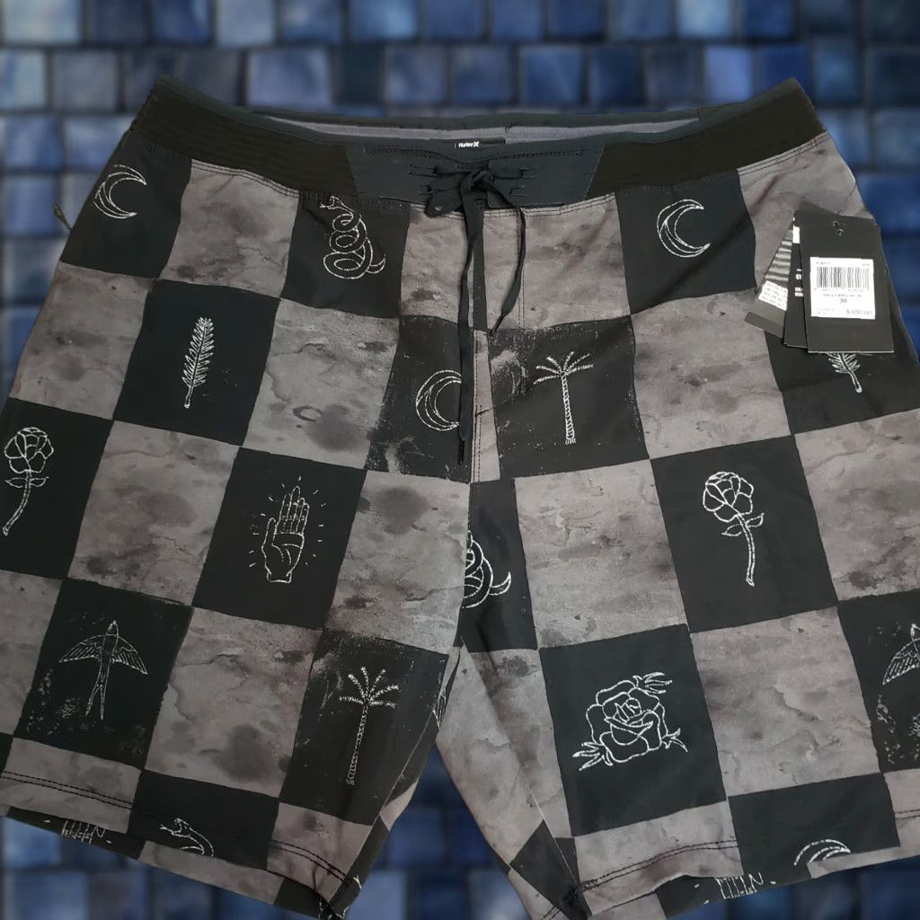 Hurley Hurley Phantom 18" Hyperweave Surfcheck Board Shorts Trunks Mens 36 Black Grey Size US 36 / EU 52 - 1 Thumbnail