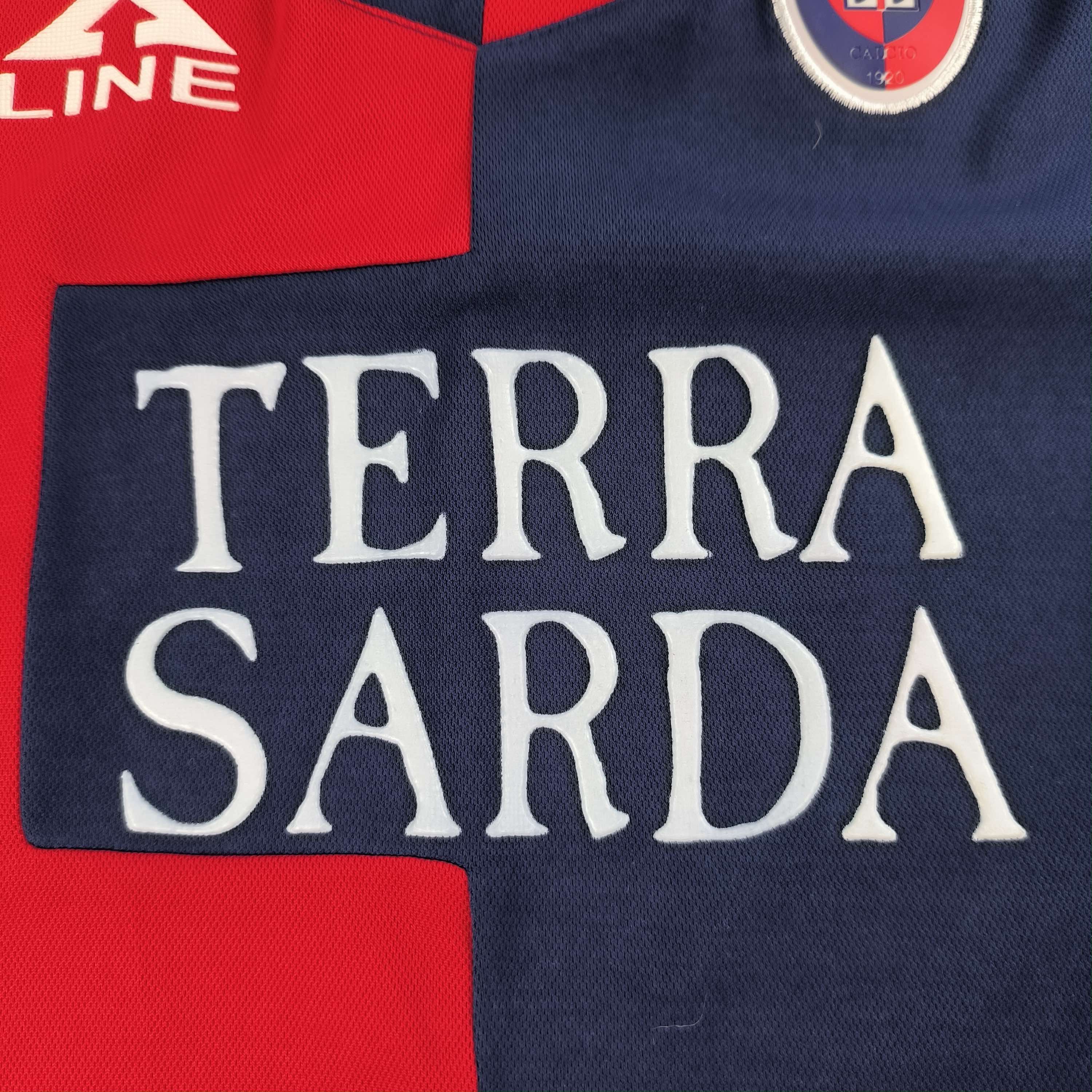 Other SIGNED Cagliari 2003-04 A-Line home Lopez football jersey XL Size US XL / EU 56 / 4 - 7 Thumbnail