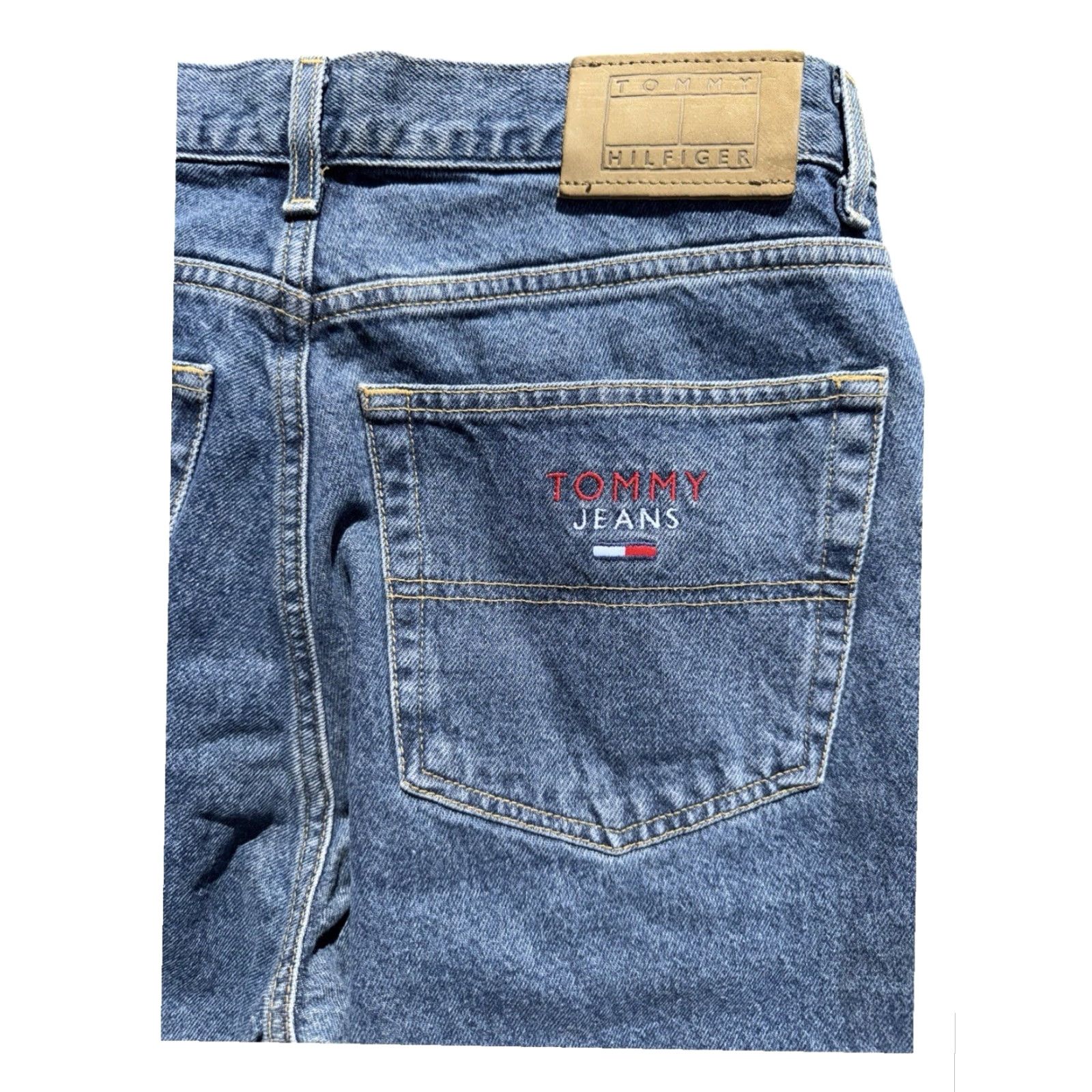 Tommy Hilfiger VINTAGE Tommy Hilfiger Jeans Wide-Leg 90s 33x34 Light Wash Blue RARE Mens Size US 33 - 6 Thumbnail