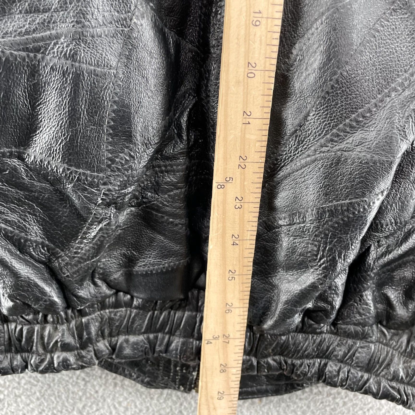 Vintage VTG Bomber Jacket Men's 2XL Black Leather Moto Biker Rocker Workwear VTG Bomber Jacket Leather Jacket 2XL Black Mens 90s Style Size US XXL / EU 58 / 5 - 7 Thumbnail