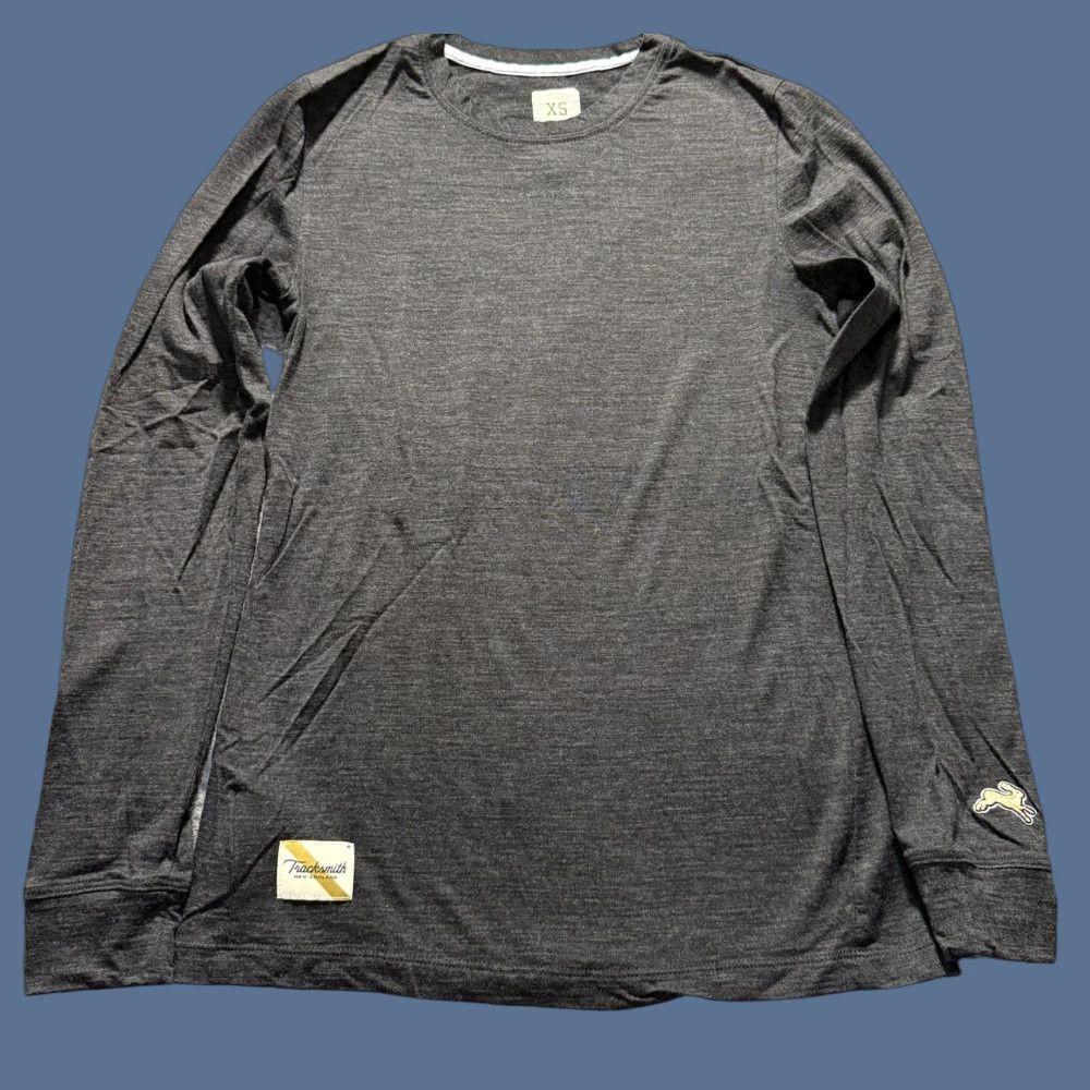 Layer 8 Tracksmith Womens Merino Wool Base Layer Long Sleeve Pullover XS Gray Running Size XS / US 0-2 / IT 36-38 - 1 Thumbnail