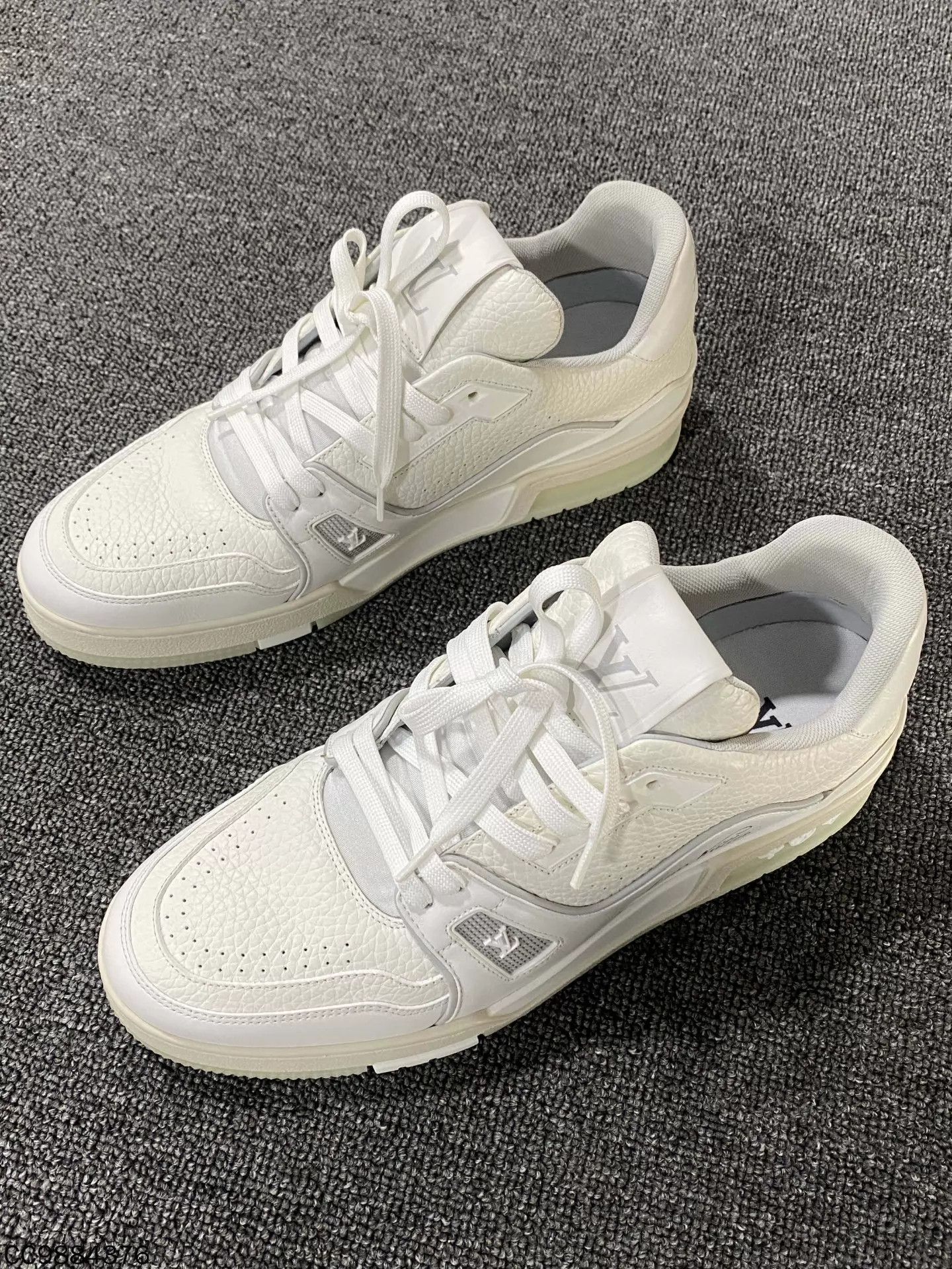 Louis Vuitton LV Trainer 41 New Size US 8 / EU 41 - 1 Thumbnail