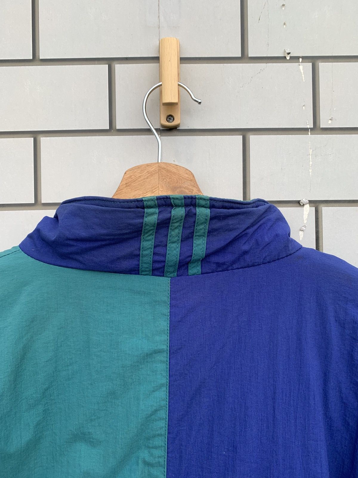 Adidas Vintage 90s Adidas Big Logo Oversized Jacket Size US L / EU 52-54 / 3 - 22 Thumbnail