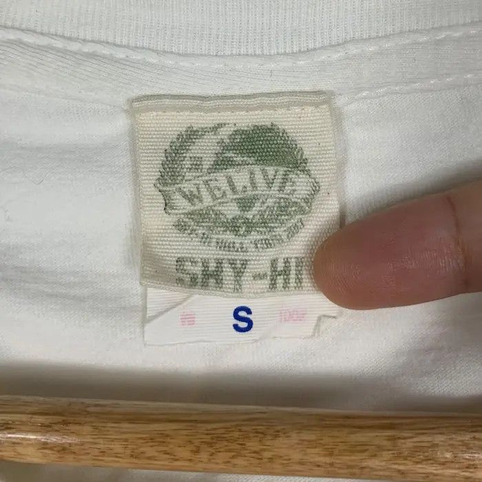 Vintage SKY-HI WE LIVE Japanese Band Rapper Tour 2017 Tee Shirt Size S / US 4 / IT 40 - 7 Thumbnail
