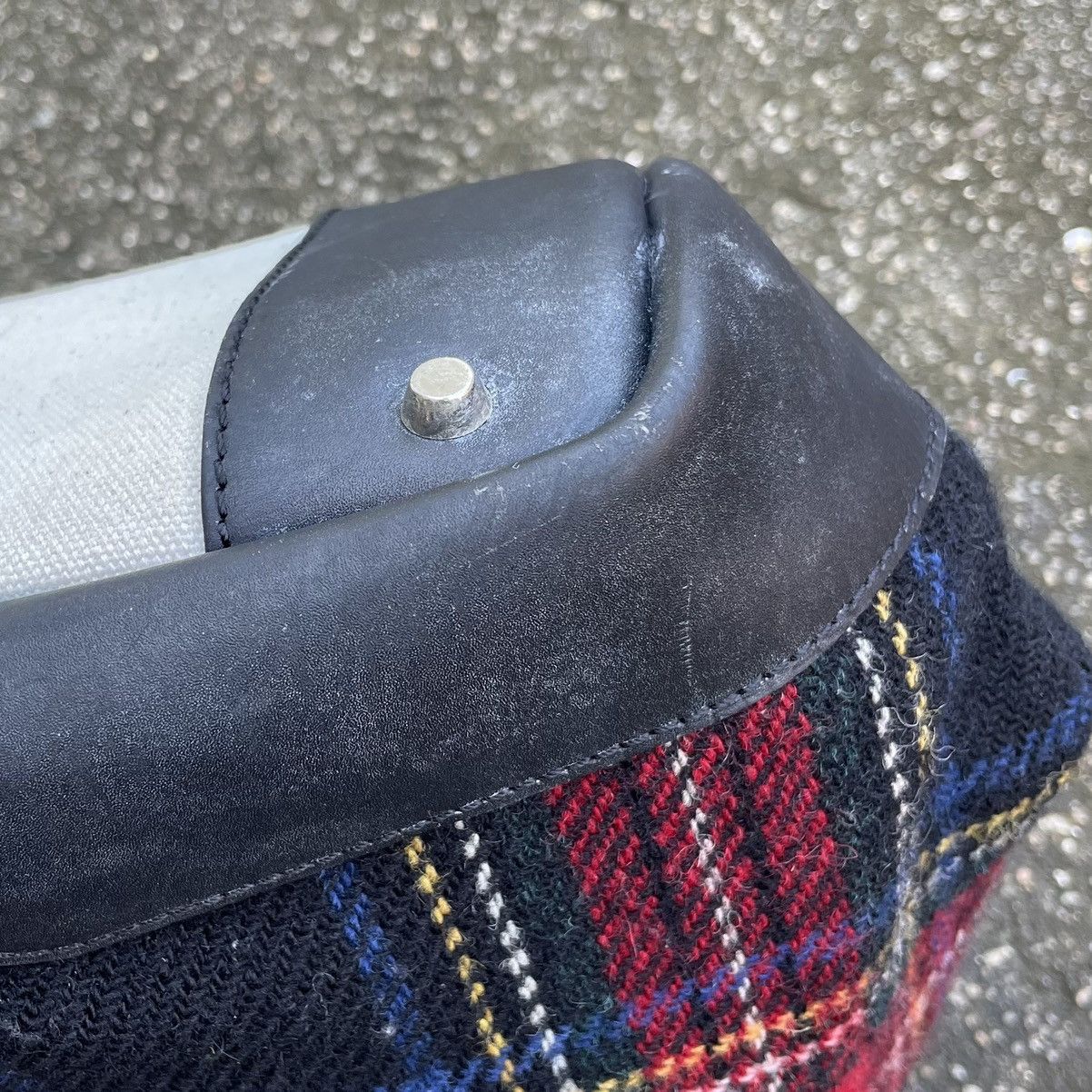 Harris Tweed × Takeo Kikuchi Takeo Kikuchi x Harris Tweed Wool Checkered Canvas Bag Size ONE SIZE - 16 Thumbnail