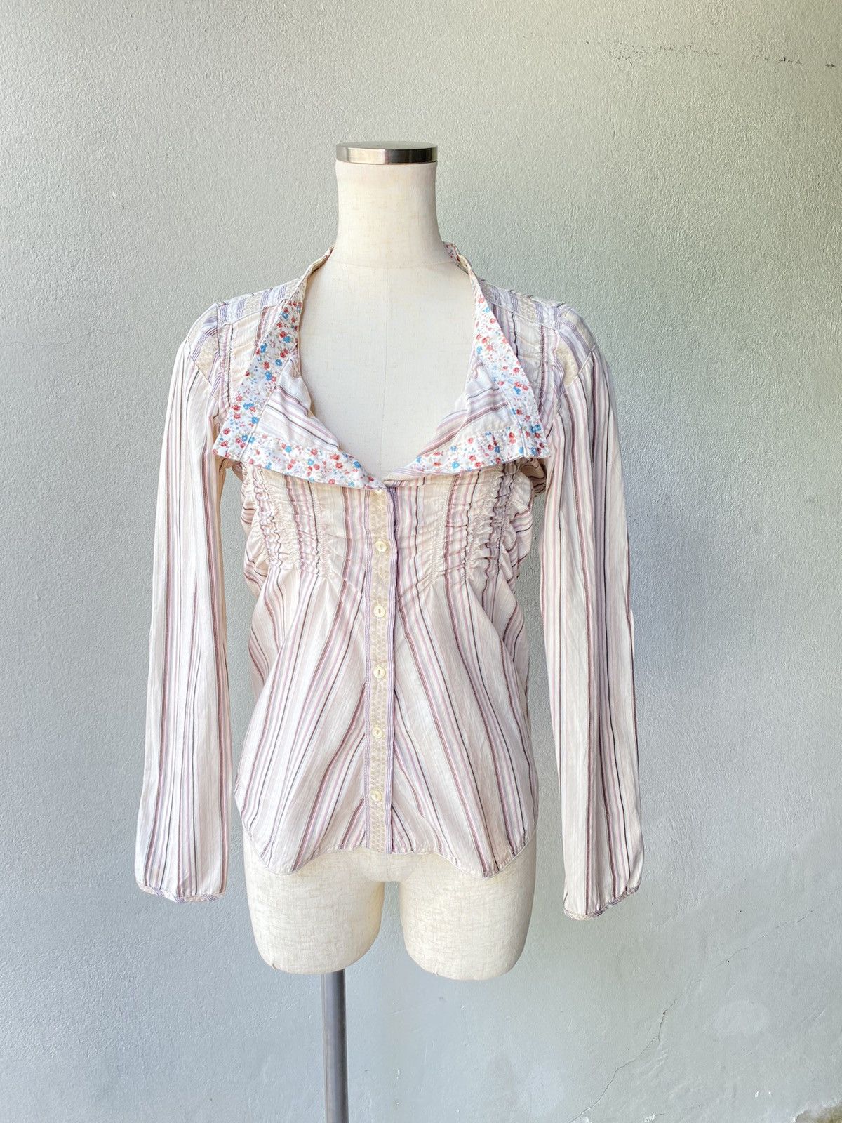 Marithe + Francois Girbaud Marithe Francois Girbaud floral print blouse. Size S / US 4 / IT 40 - 1 Thumbnail