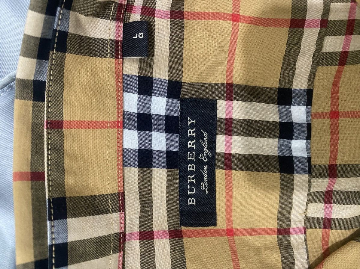 Burberry BURBERRY London England (code:B) Size US L / EU 52-54 / 3 - 7 Thumbnail