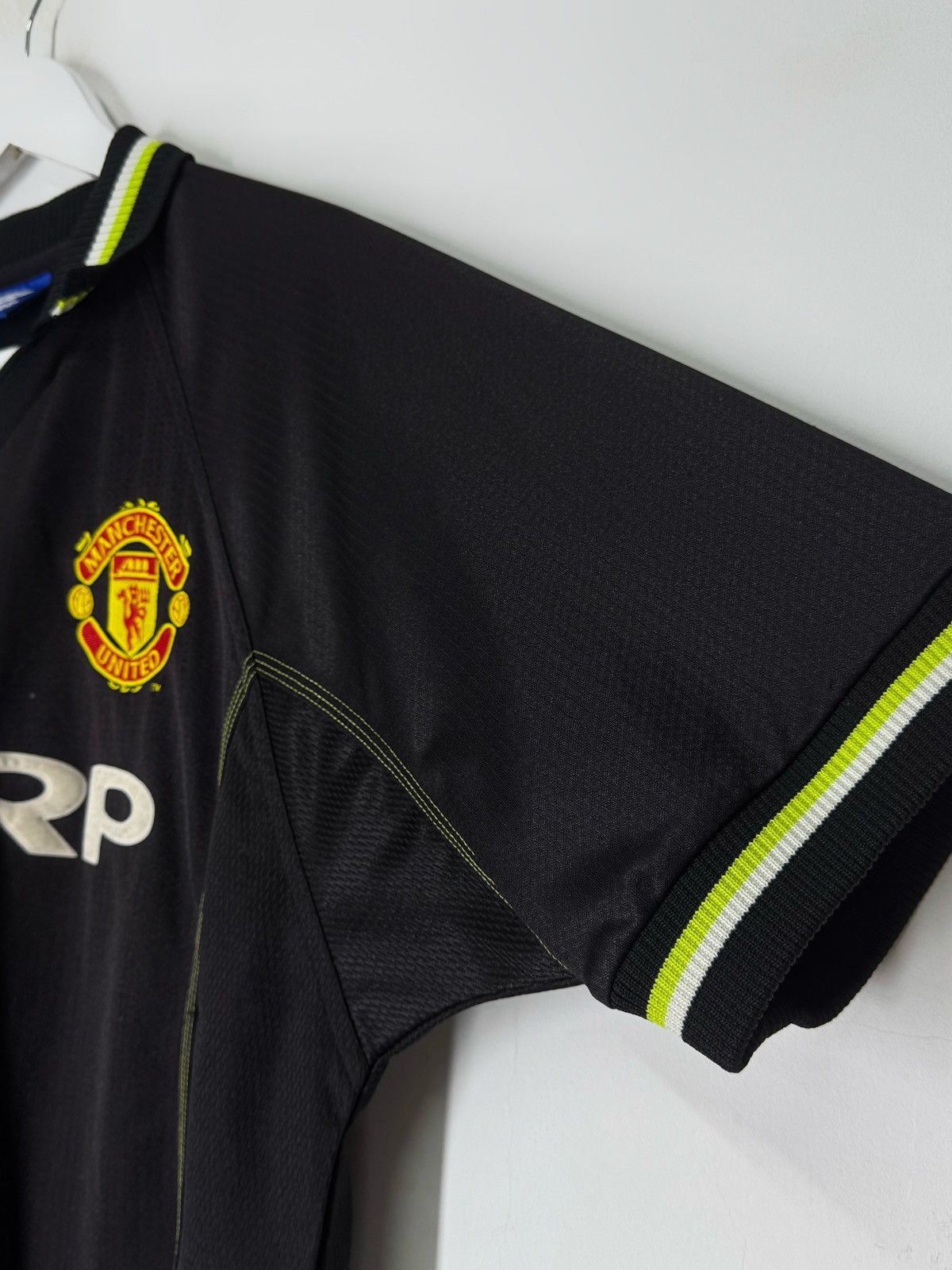 Umbro Umbro Manchester United 1998/99 Third Soccer Jersey Size US L / EU 52-54 / 3 - 9 Thumbnail