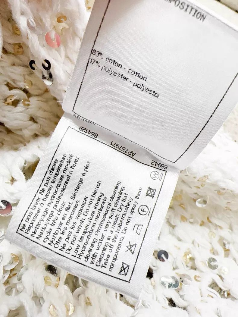 Chanel Chanel Hollow-in Knitted Sequin Diamond Button Knitted Car Size XS / US 0-2 / IT 36-38 - 8 Thumbnail