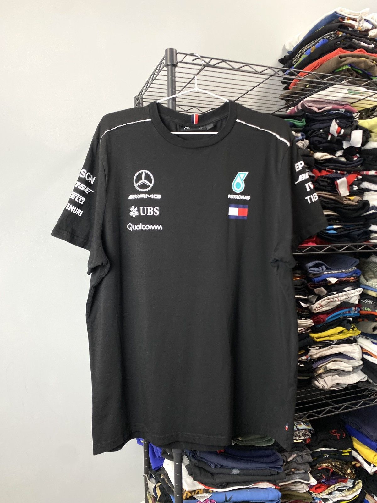 Mercedes-Benz Mercedes AMG Petronas Tommy Hilfiger Racing T Shirt Size US XL / EU 56 / 4 - 1 Thumbnail