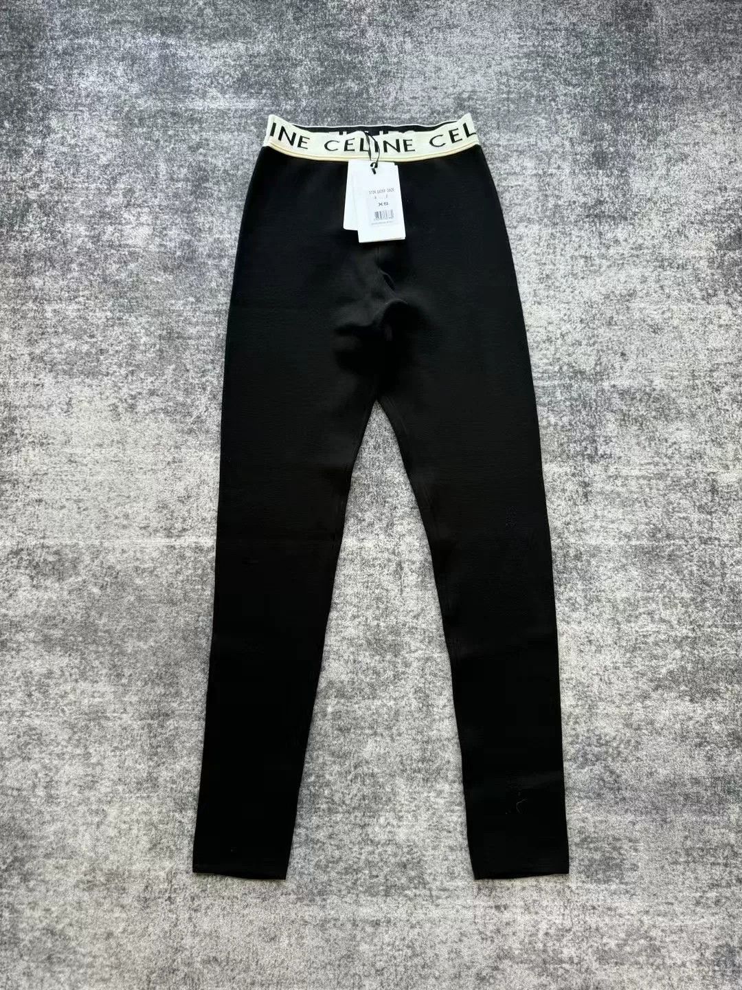 Celine Celine Black Yoga Leggings Size 28" / US 6 / IT 42 - 1 Thumbnail