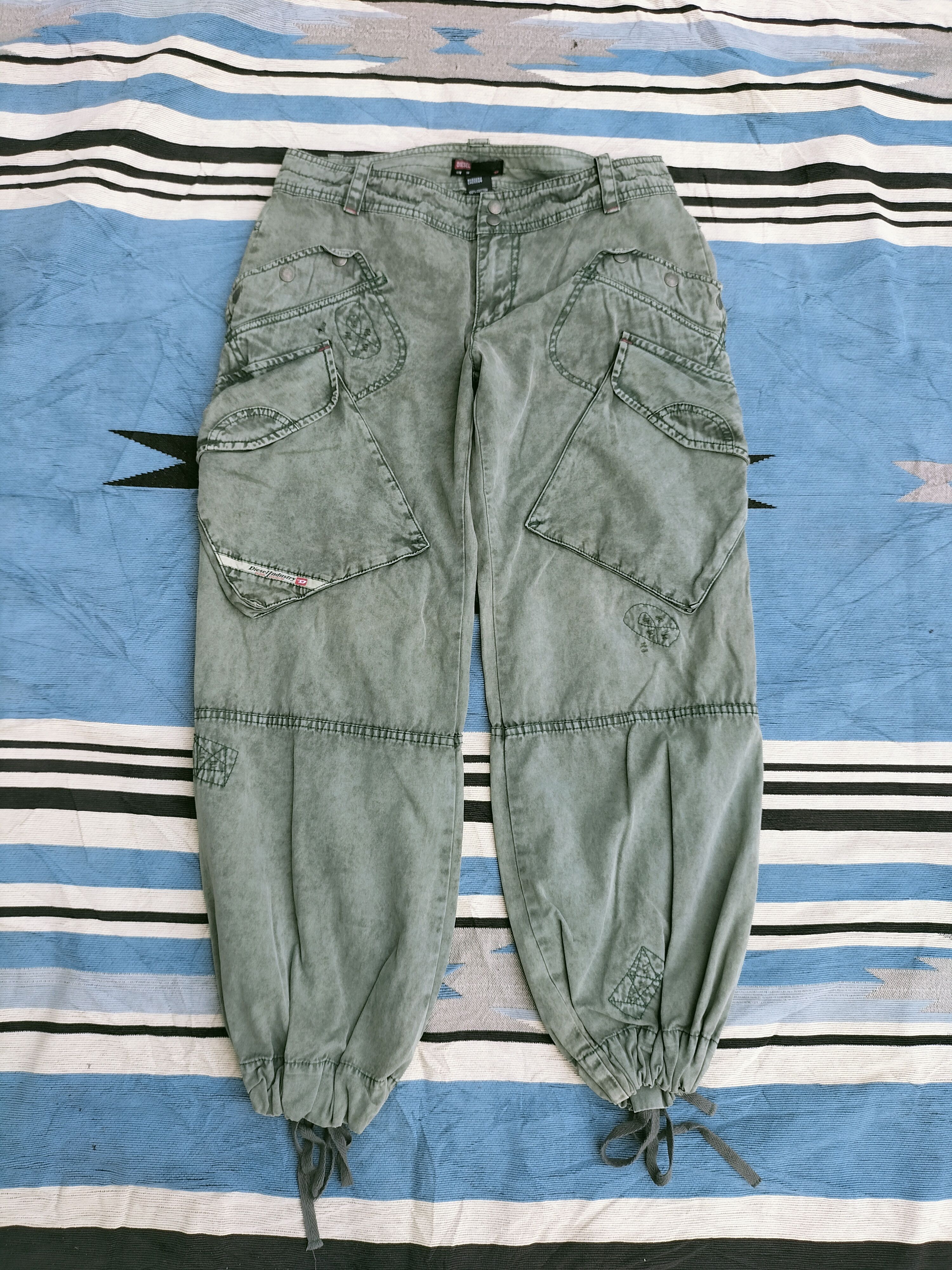 Diesel smoky muktipocket army green parachute pant
