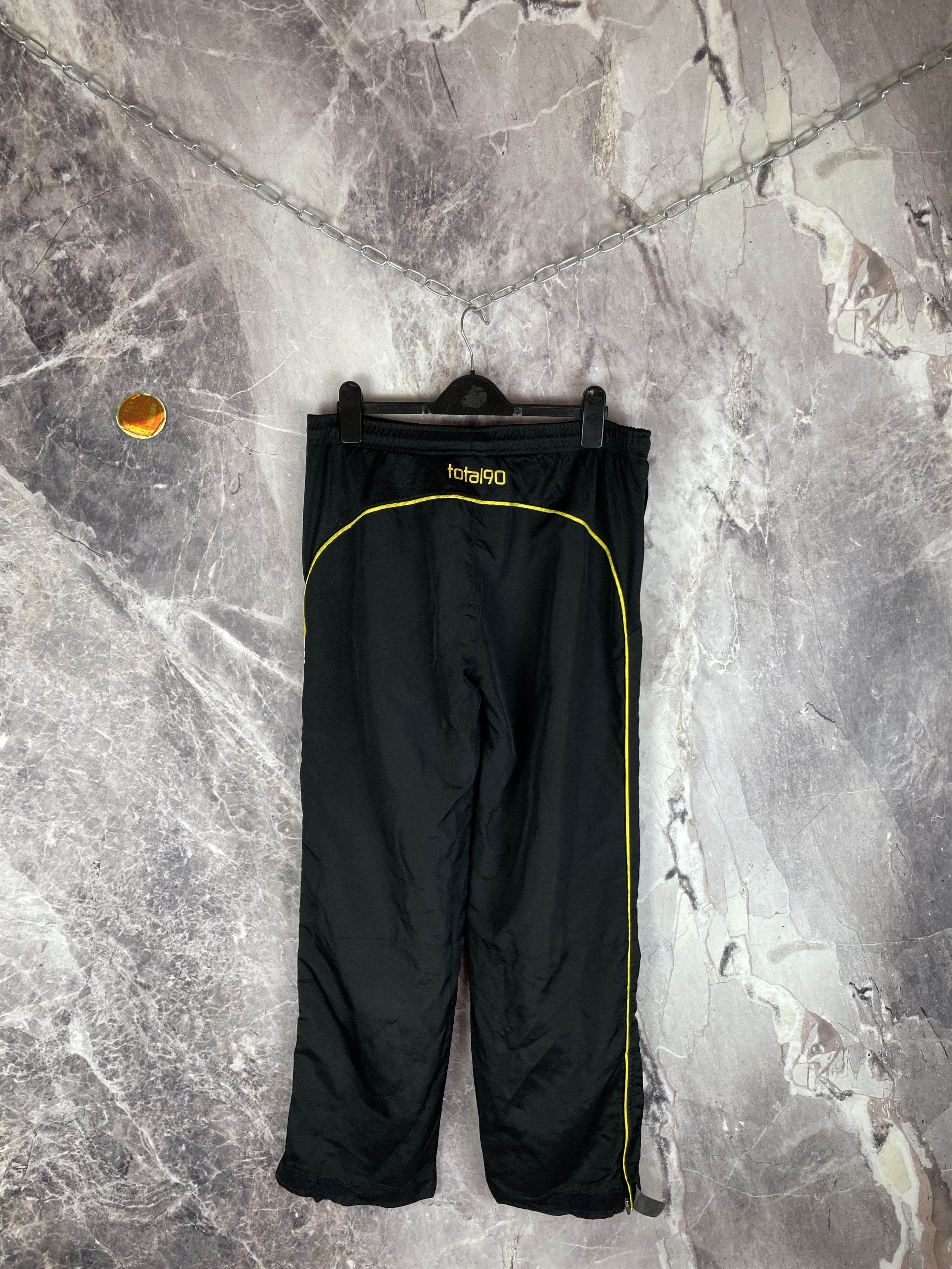 Nike Vintage 00s Nike Total 90 Baggy Nylon Track Pants Size US 32 / EU 48 - 5 Thumbnail