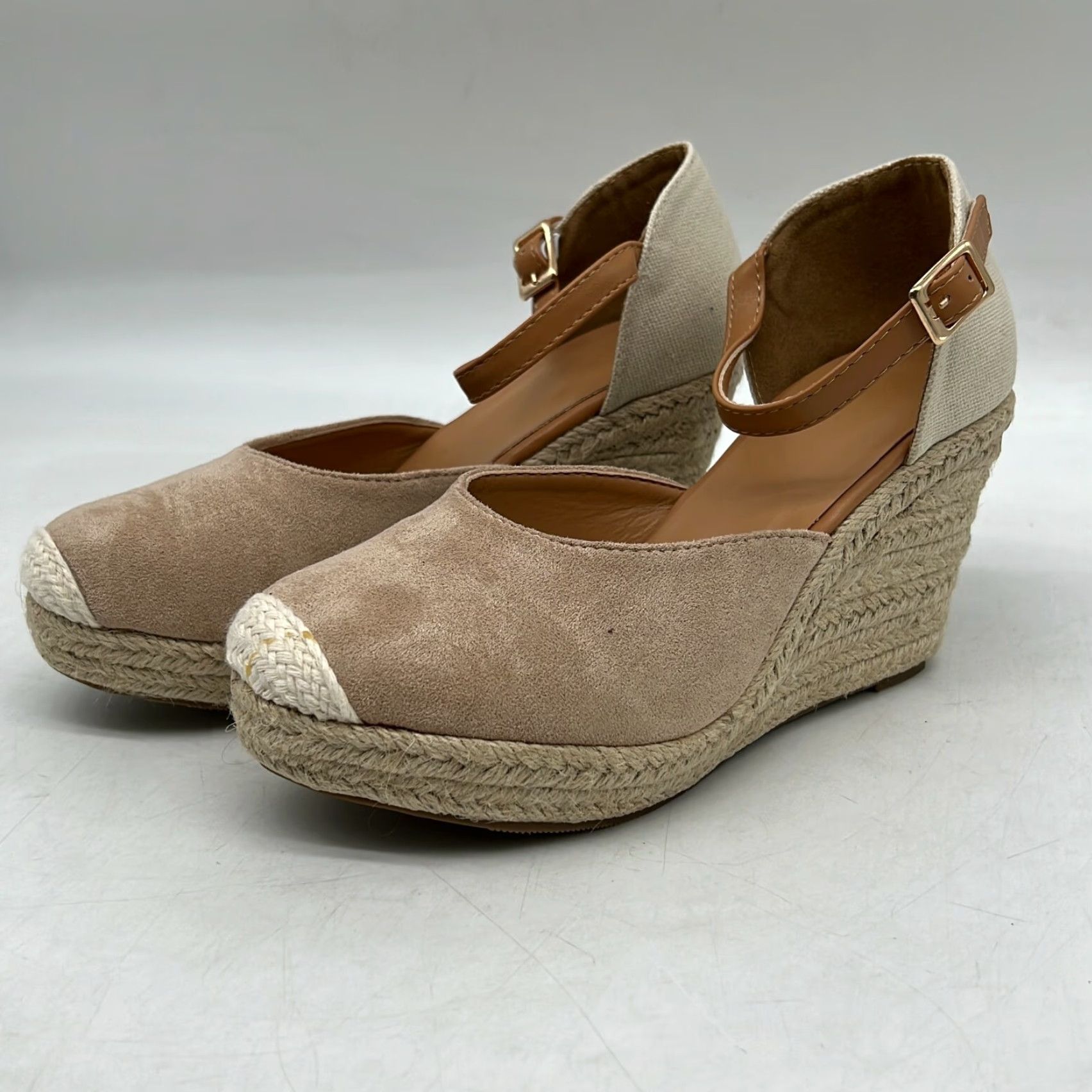 Vintage WOMENS Beige Faux Suede Mary Jane Pumps Wedge Heel Buckle Strap Size 6 Adult Shoes Size US 6 / IT 36 - 4 Thumbnail