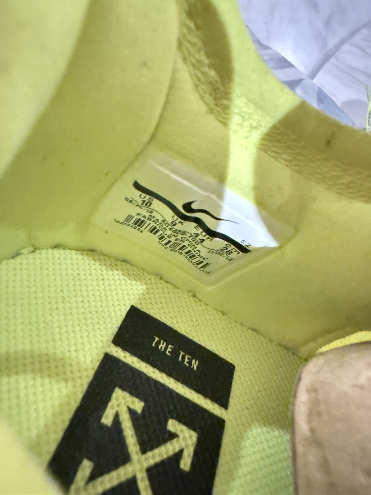 Nike × Off-White Air Force 1 Low Off-White Volt Size US 10 / EU 43 - 6 Thumbnail