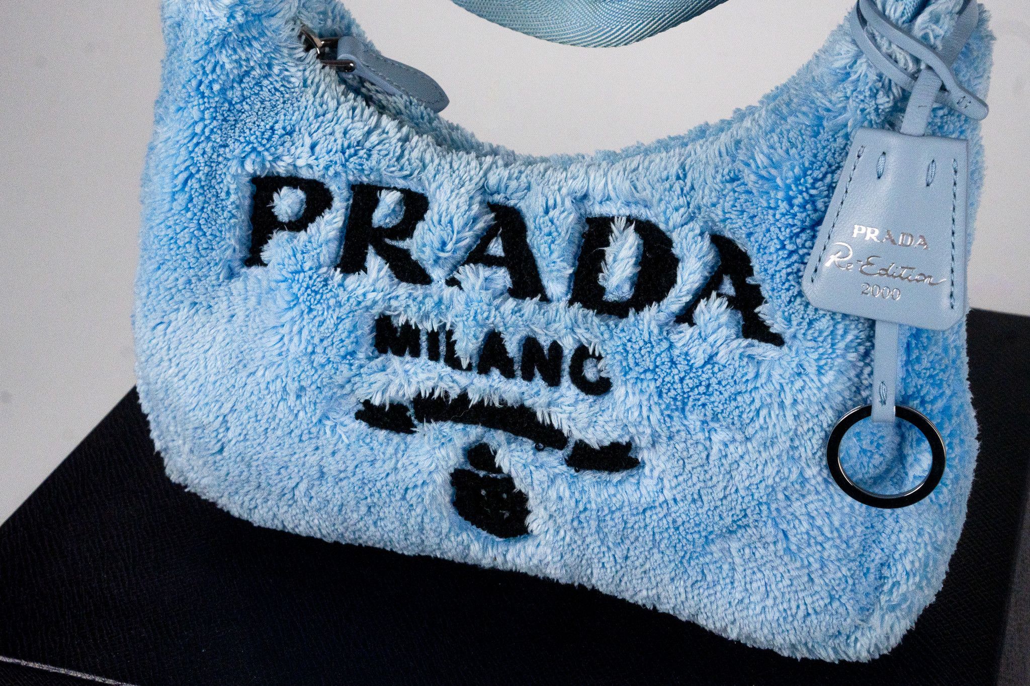 Prada Prada Re-Edition 2000 Terry Mini Shoulder Bag Size ONE SIZE - 5 Thumbnail