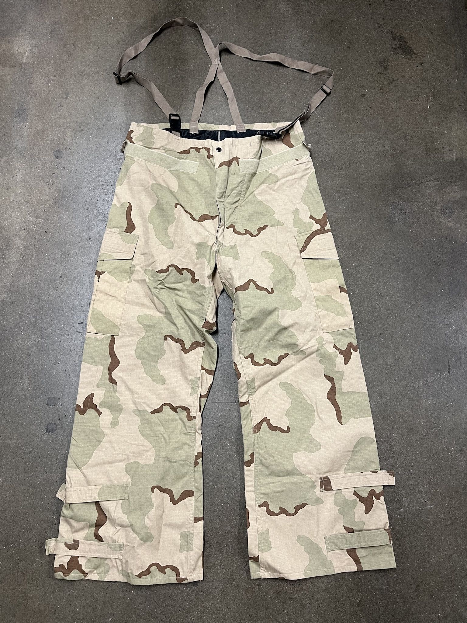 Vintage Vintage Military rip Stop Desert Camo Chemical Protecticve Overalls Size Size US 41 - 1 Thumbnail