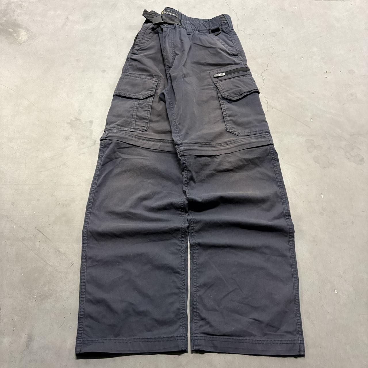 Vintage Crazy Vintage Y2K/2000s Baggy Faded Black Grey Cargo Pants with Zippers to turn into Cargo Shorts! Size US 32 / EU 48 - 3 Thumbnail