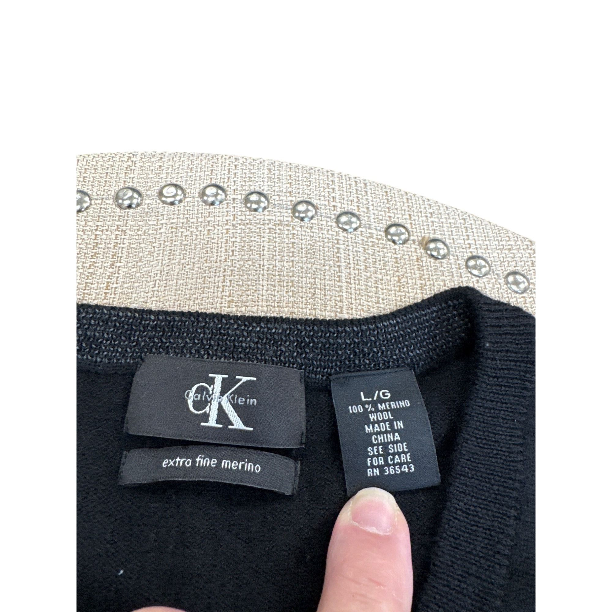 Calvin Klein Calvin Klein Mens Black Merino Wool V-Neck Sweater L/G SKU 7 Size US L / EU 52-54 / 3 - 5 Thumbnail