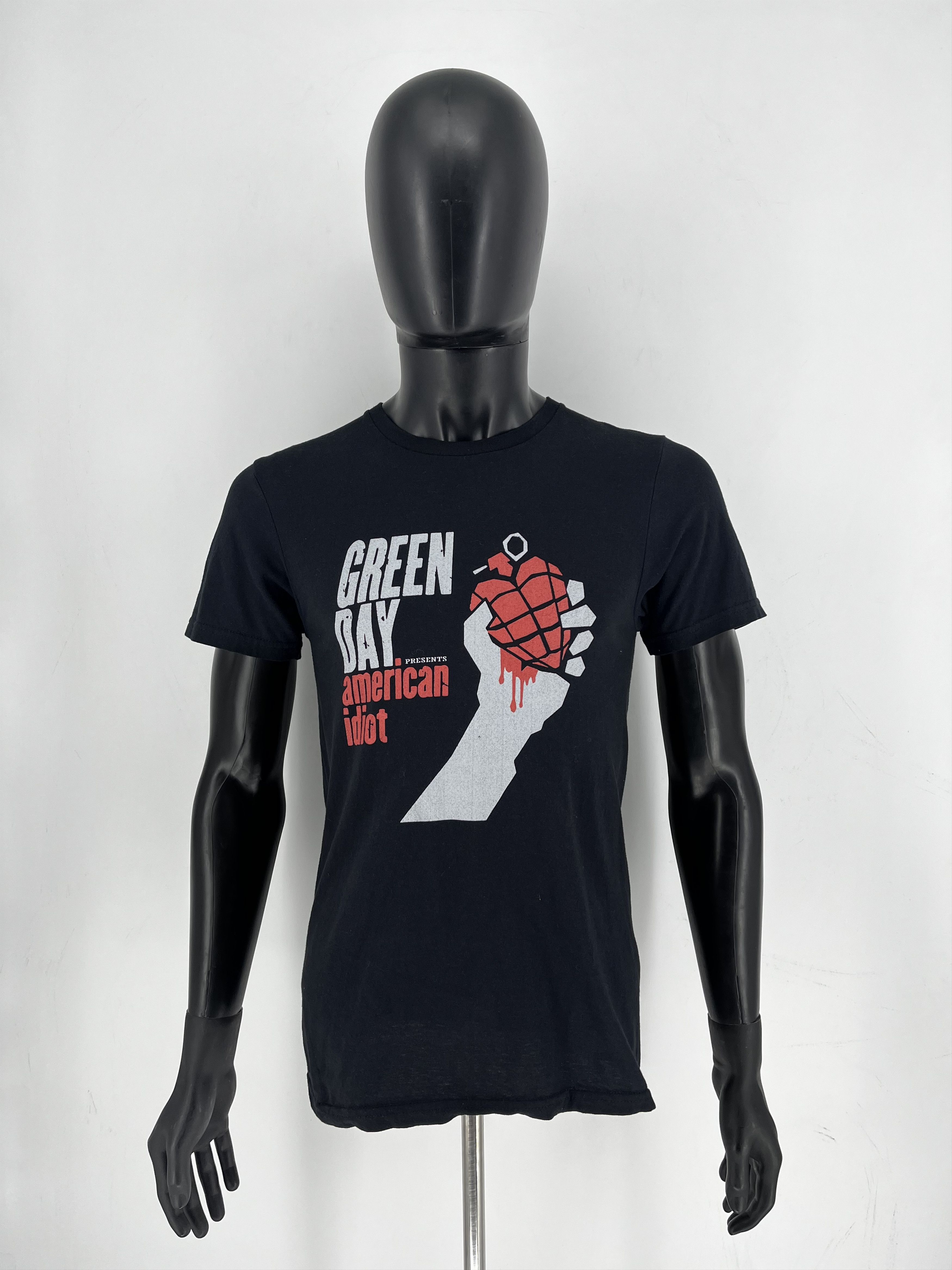 Band Tees Vintage Y2K Green Day American Idiot Tour Band Tee Size US S / EU 44-46 / 1 - 3 Thumbnail