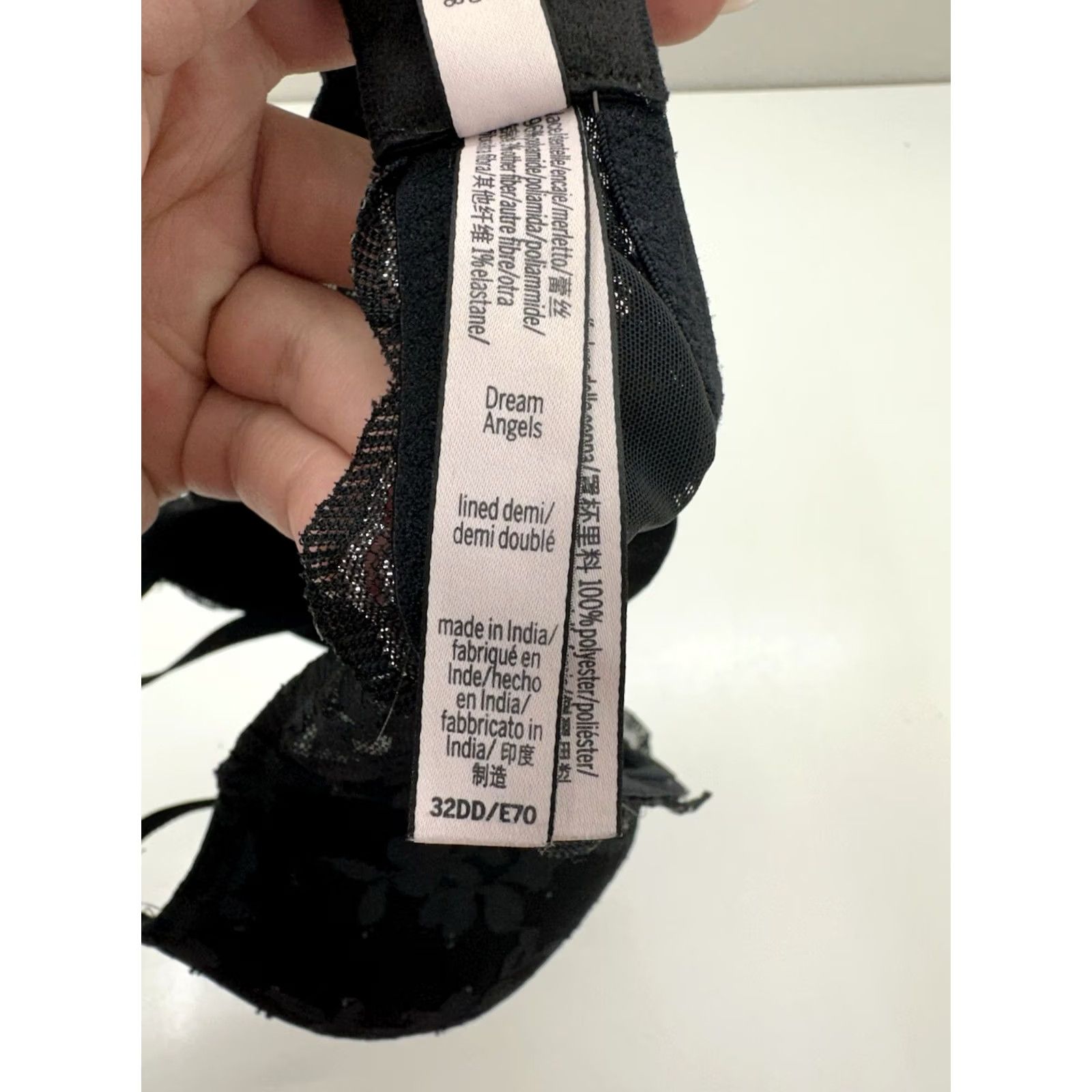 Victoria's Secret Victoria's Secret Womens Bra 32DD Dream Angels Lined Demi Black Lace Floral T-Shirt Bra Womens DD 32 Black Lace Floral Size ONE SIZE - 6 Thumbnail