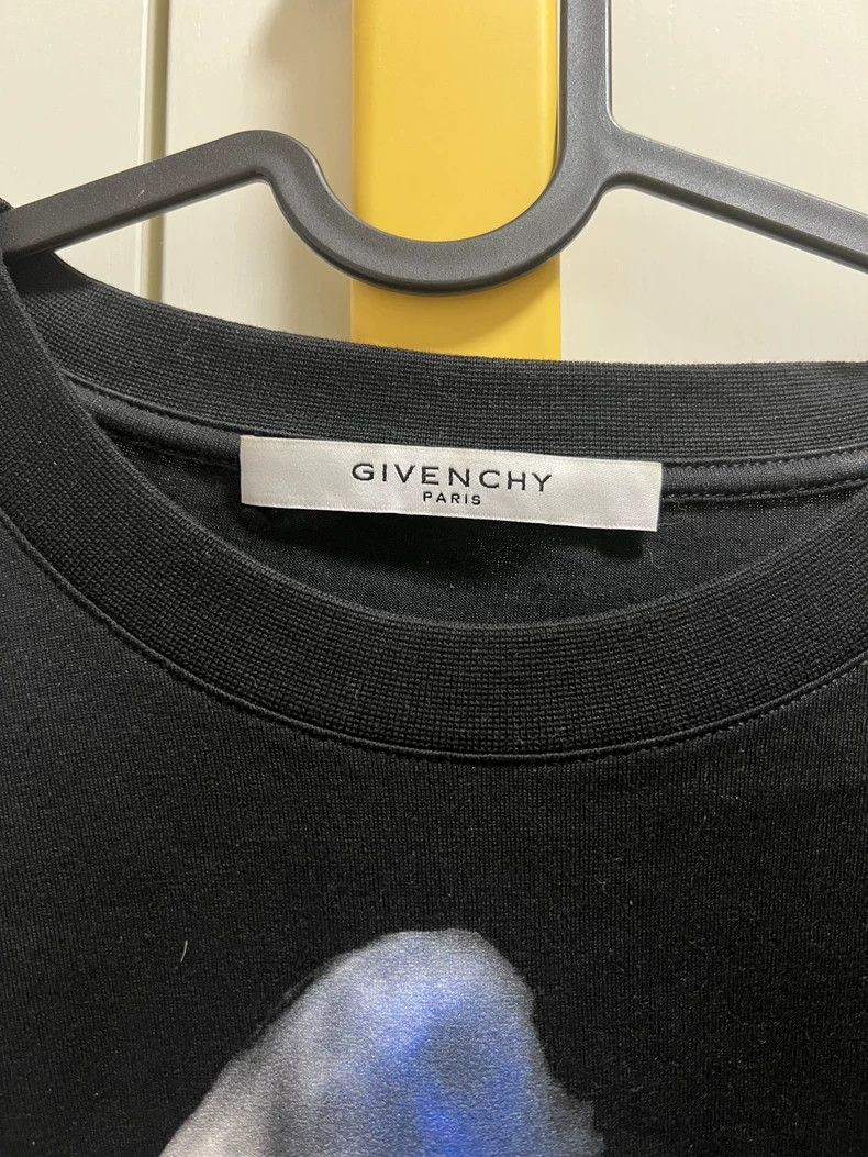 Givenchy Givenchy Men's Shark T-shirt, Size M Size US M / EU 48-50 / 2 - 3 Thumbnail