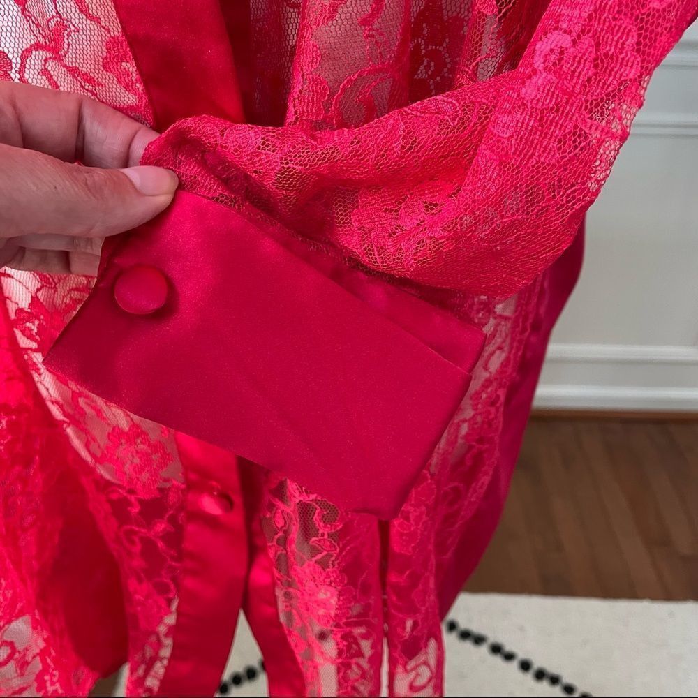 Victoria's Secret Vintage Gold Label Victoria’s Secret Red Lace Satin Night Sh Size ONE SIZE - 5 Thumbnail