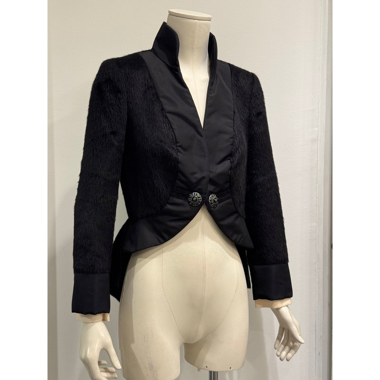 Chanel A/W2010 Chanel runway alpaca peplum jacket Size S / US 4 / IT 40 - 1 Thumbnail