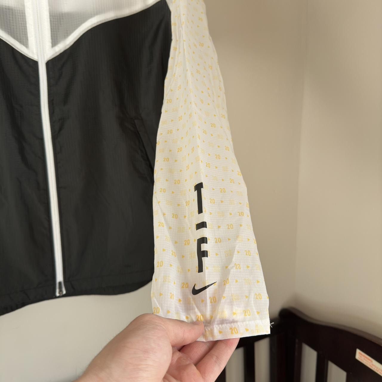 Nike Brand New Nike windbreaker Size US XS / EU 42 / 0 - 5 Thumbnail