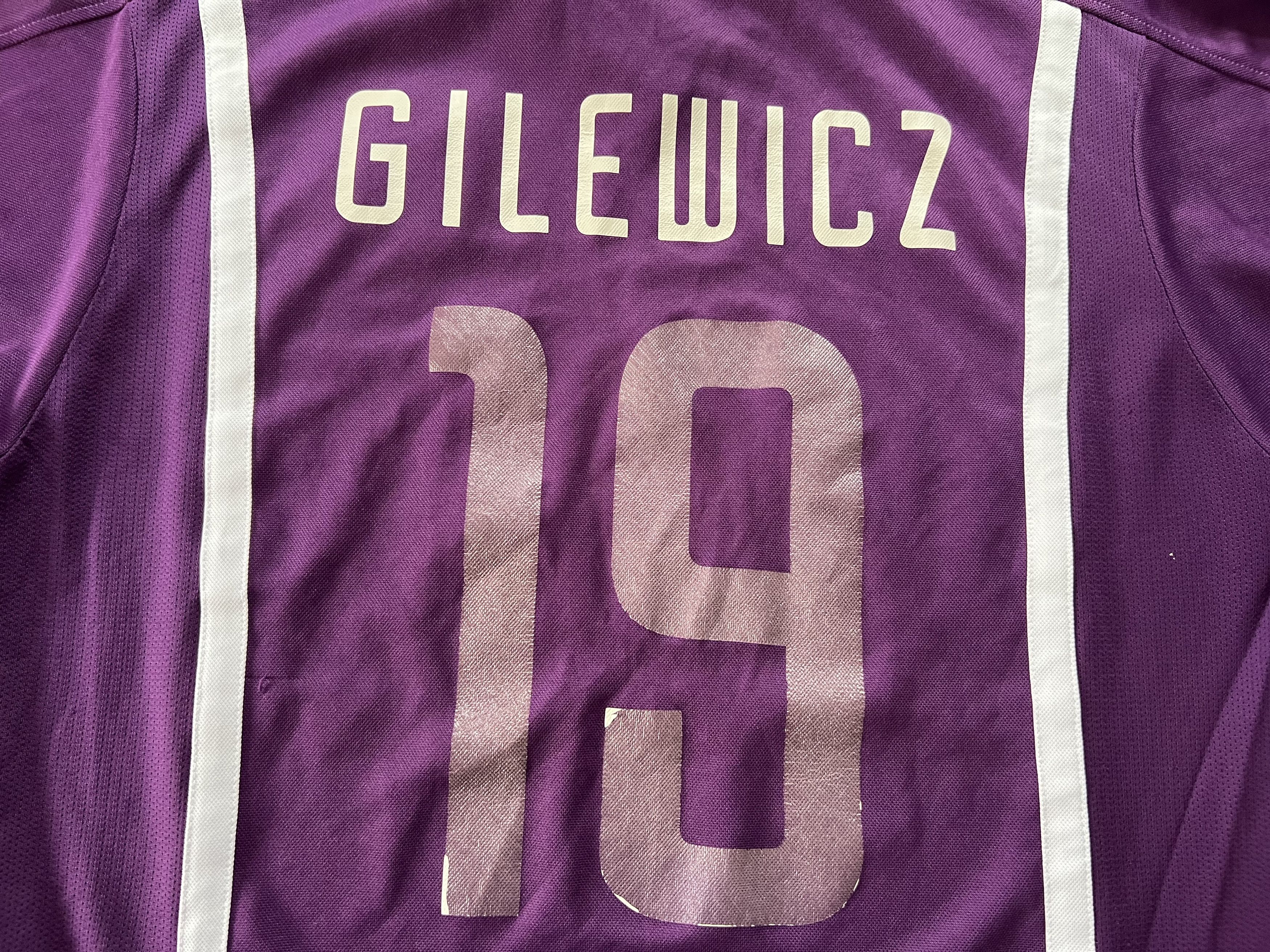 Nike Vintage Nike Austria Wien Home Shirt #19 Gilewicz 2000-2002 Size US S / EU 44-46 / 1 - 6 Thumbnail
