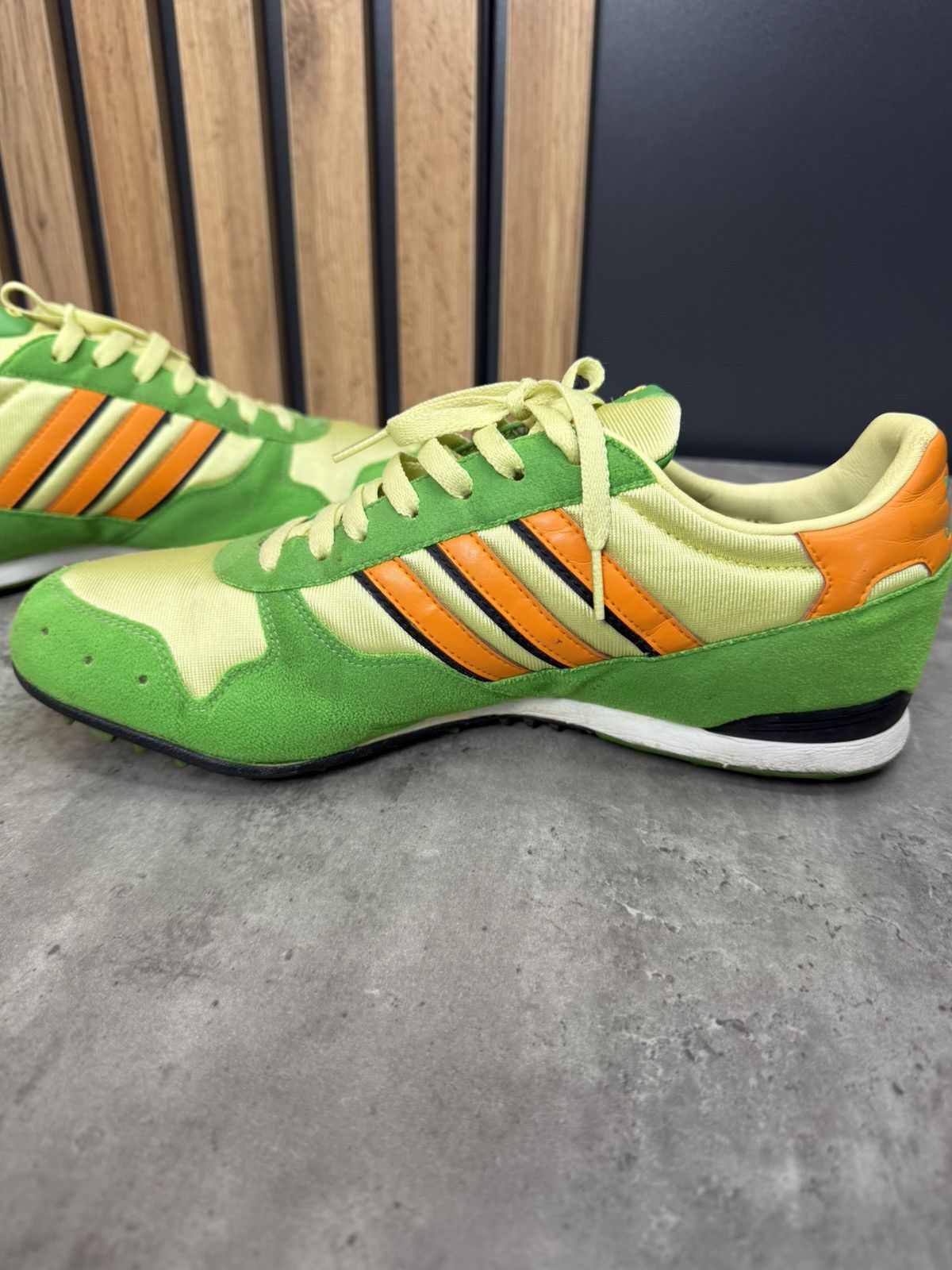 Adidas Adidas Originals Retro Trainers Green Orange Sneakers 2000s Size US 10 / EU 43 - 7 Thumbnail