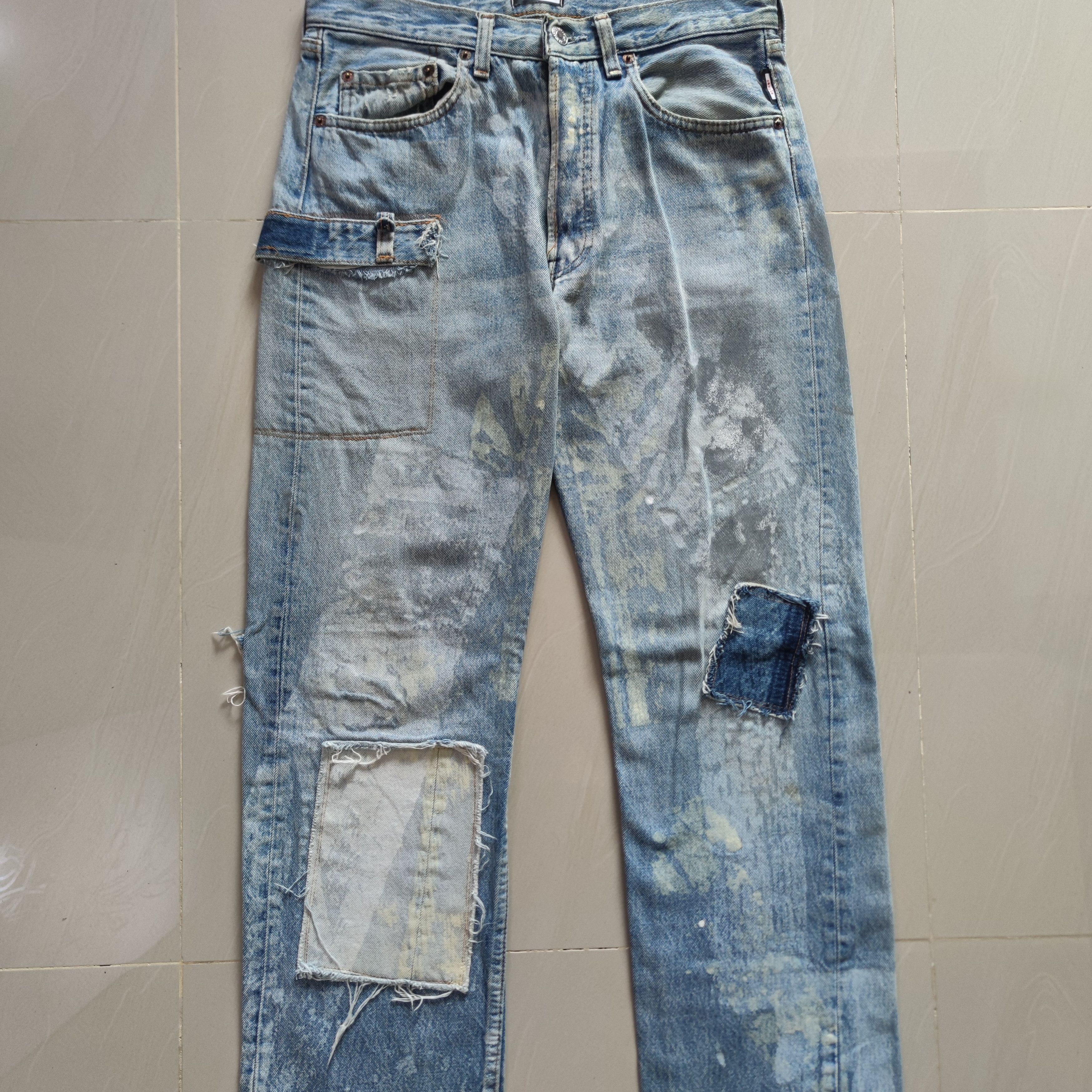 Levi's VINTAGE LEVI'S STRAUSS SAMPLE DISTRESSED JEAN MADE IN USA Size US 31 - 5 Thumbnail