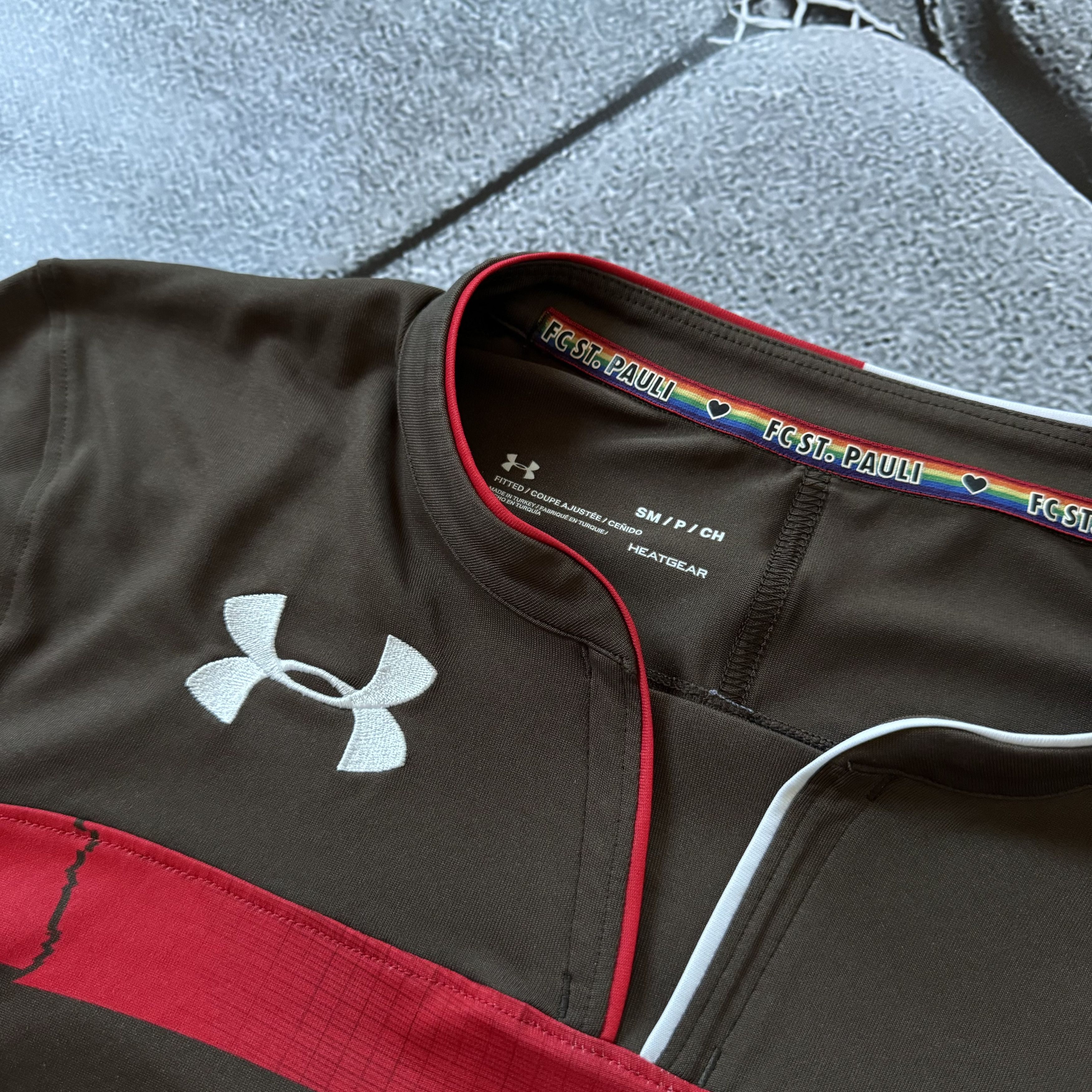 Under Armour BLOKECORE FC ST. PAULI 2018-2019 HOME KIT SOCCER JERSEY Size US S / EU 44-46 / 1 - 5 Thumbnail