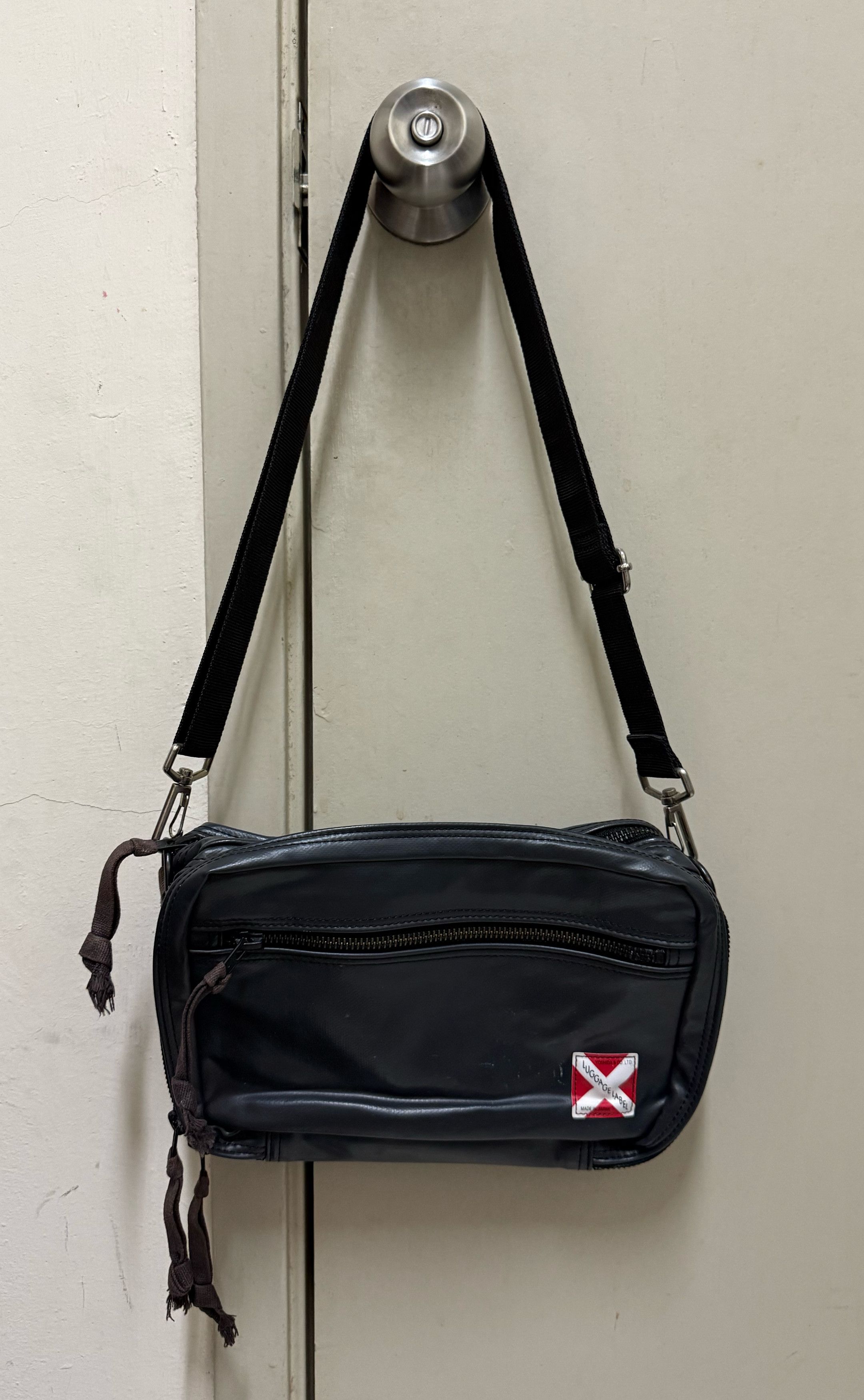 Porter Luggage Label Porter Sling Bag / Cross Body Bag /Clutch Bag Size ONE SIZE - 3 Thumbnail