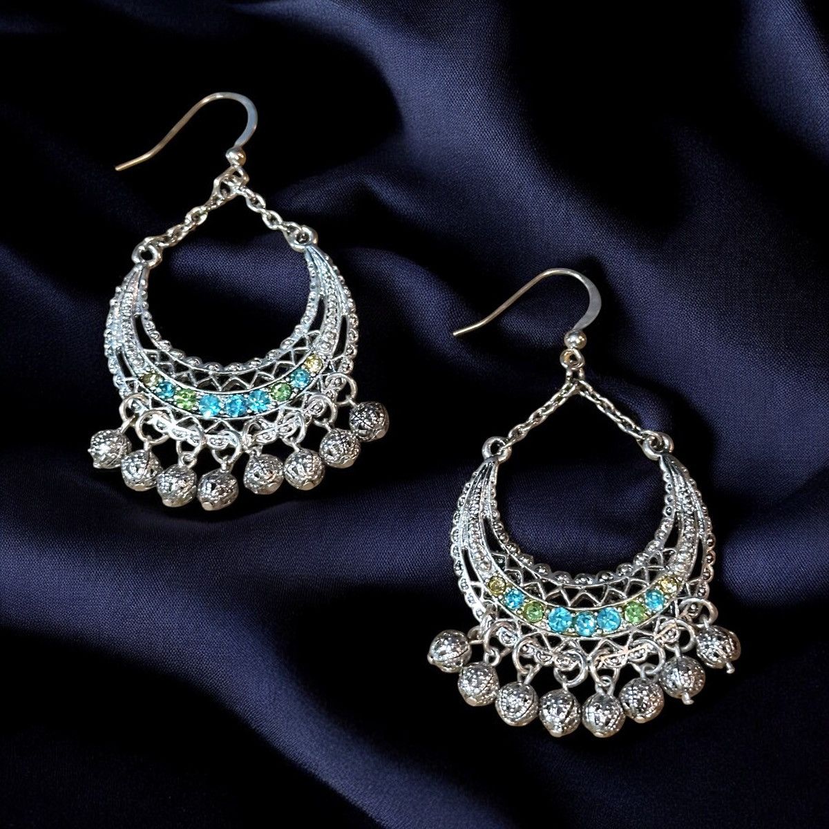 Other Silver tone filigree dangle hoop earrings Size ONE SIZE - 1 Thumbnail
