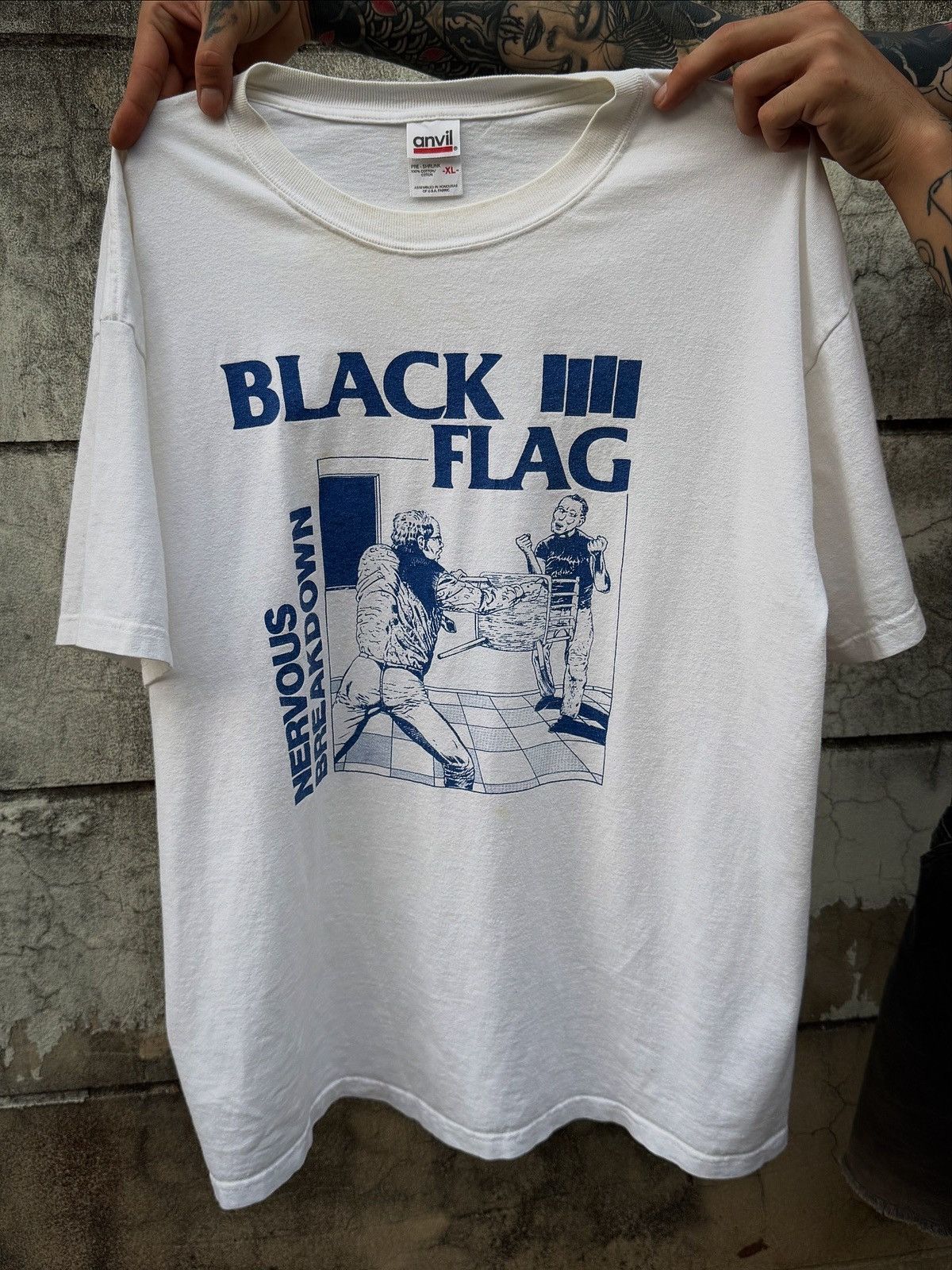 Band Tees Vintage 2000’ Black Flag Nervous Breakdown Band Tshirt Size US XL / EU 56 / 4 - 3 Thumbnail