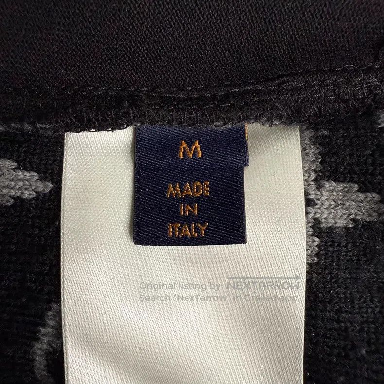 Louis Vuitton Louis Vuitton Black full logo lambswool jacket Size US M / EU 48-50 / 2 - 4 Thumbnail
