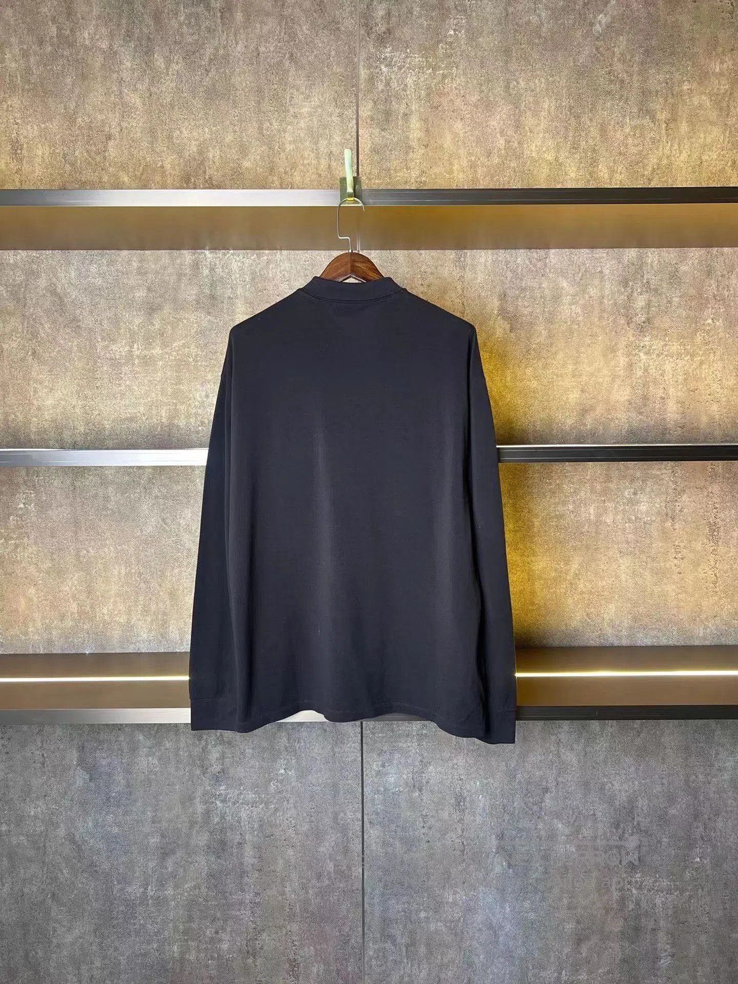 Miu Miu Miumiu Khaki Slogan Long-Sleeve Top. Size M / US 6-8 / IT 42-44 - 2 Thumbnail