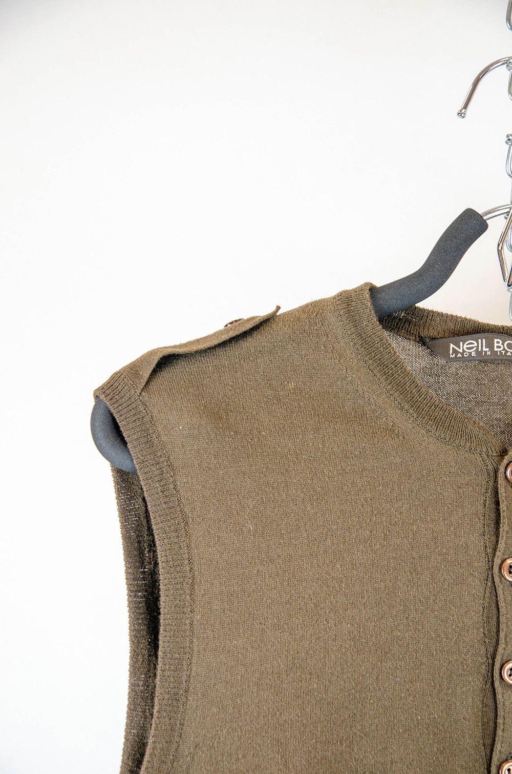 Neil Barrett Neil Barrett Chocolate Knit Sleeveless Henley Vest - Size M Size US M / EU 48-50 / 2 - 3 Thumbnail