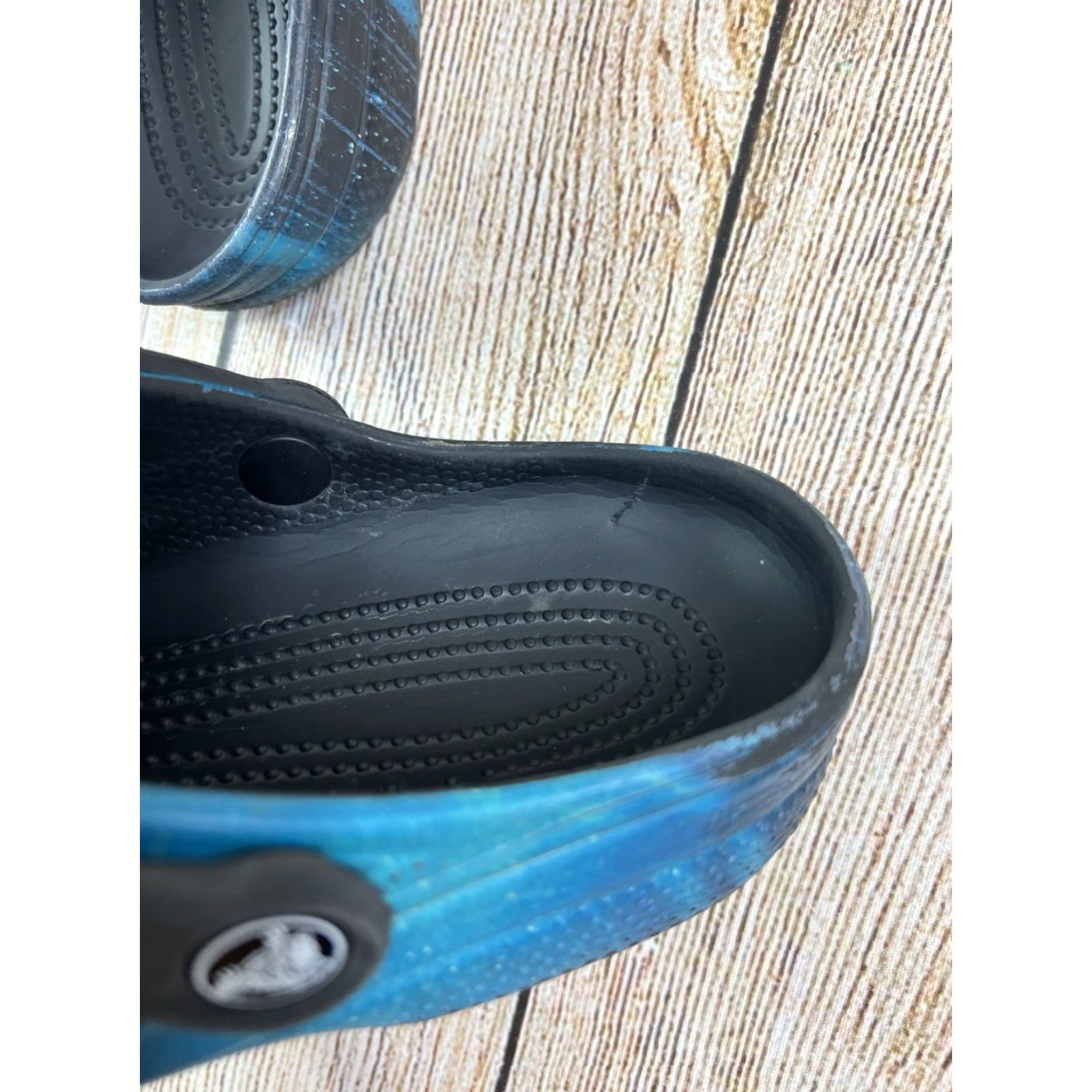 Crocs VINTAGE Crocs Classic Clogs Angry Birds Themed Unisex Adults Sandal Blue 8 6 Women Men US Shoe Size 8 Crocs Classic Rubber Has Scuffs Pre Owned Size US 8 / IT 38 - 6 Thumbnail