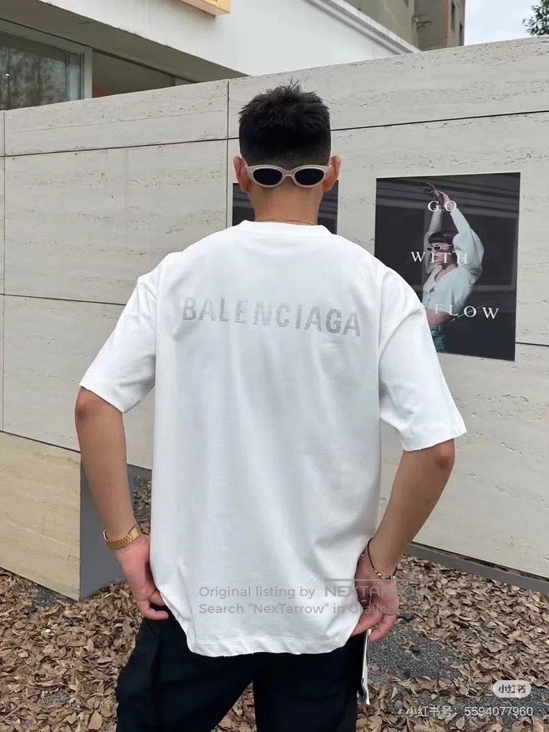 Balenciaga Balenciaga Diamond logo short sleeve with white back Size US XS / EU 42 / 0 - 5 Thumbnail