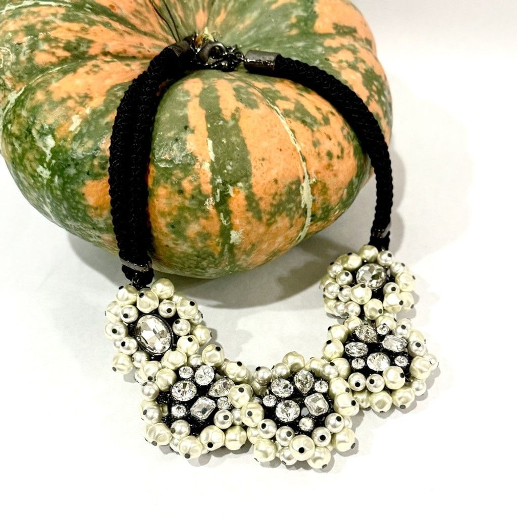 Chicos CHICO’S Pearl & Crystal Cluster Statement Necklace | NWOT Size ONE SIZE - 3 Thumbnail