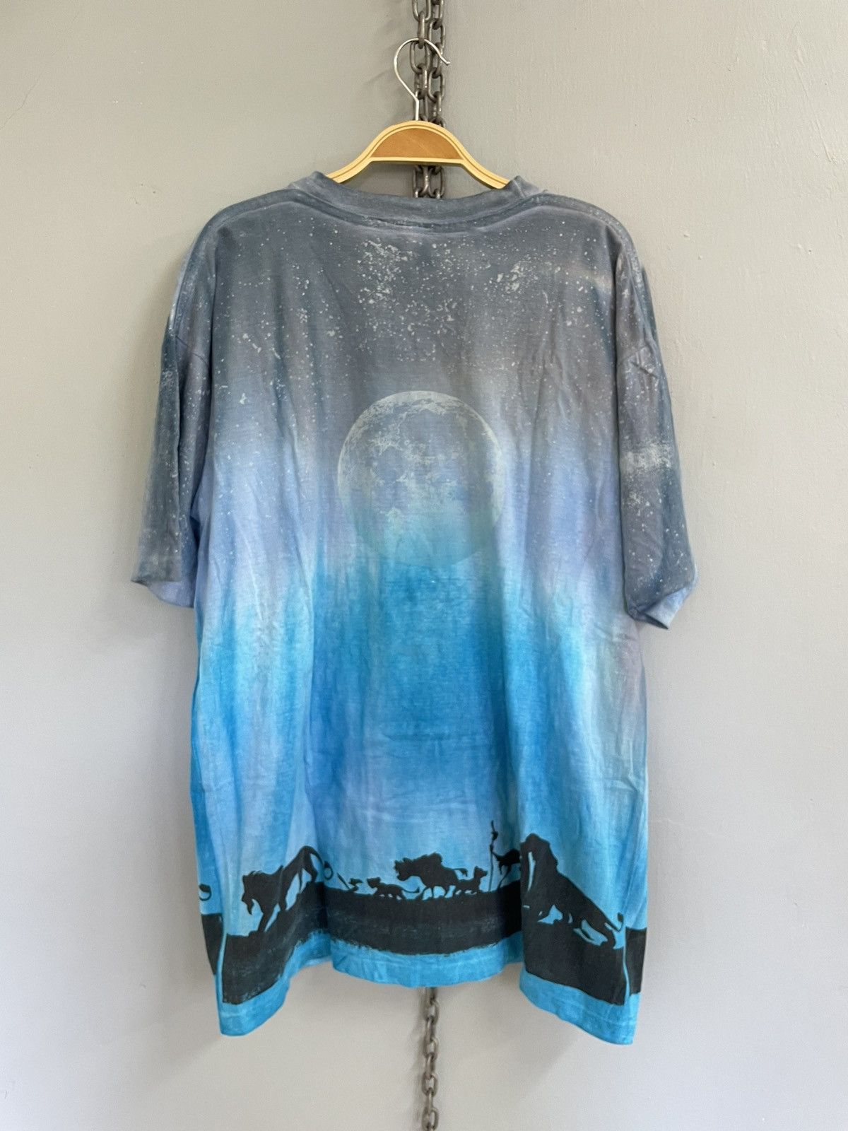 Disney Vintage 90s The Lion King AOP tie dye Disney t shirt Size US L / EU 52-54 / 3 - 2 Thumbnail