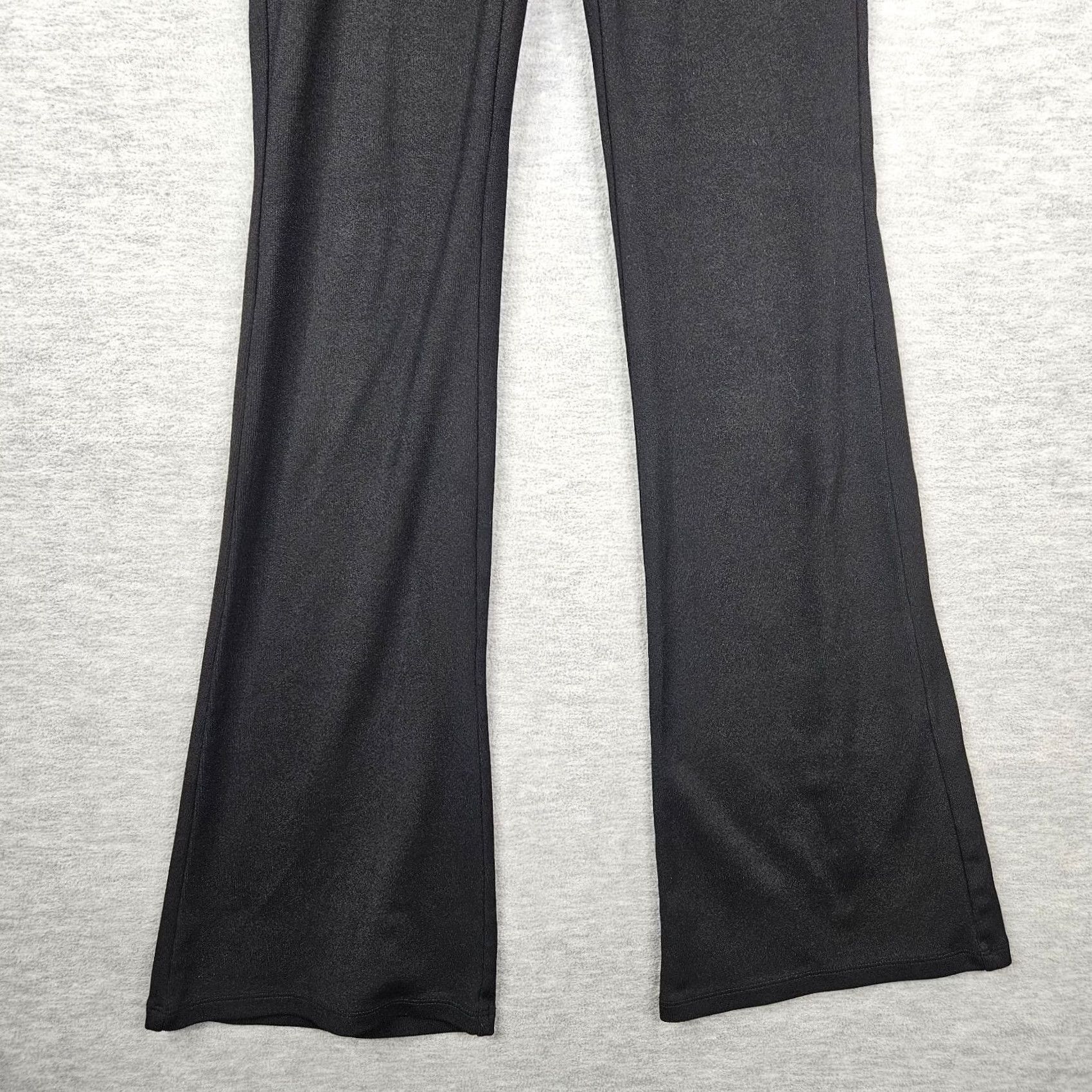 Vintage Wilfred Black Mid-Rise Flared Leg Pull-On Elastic Waist Pant 2XS Womens Adult Pants Casual Black Flared Leg 2XS Wilfred Womens Denim? Size 24" / US 00 / IT 34 - 4 Thumbnail