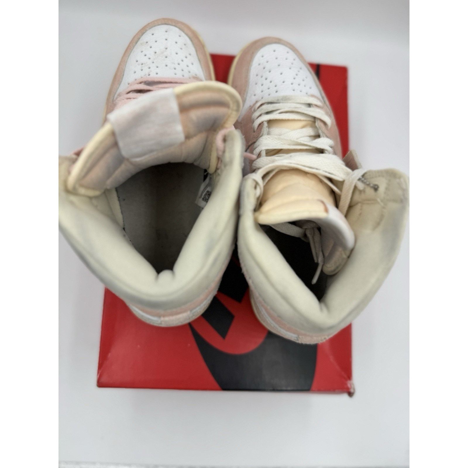 Nike Women's Nike Air Jordan 1 Retro Hi OG Washed Pink Size 9.5 Size US 9.5 / IT 39.5 - 3 Thumbnail