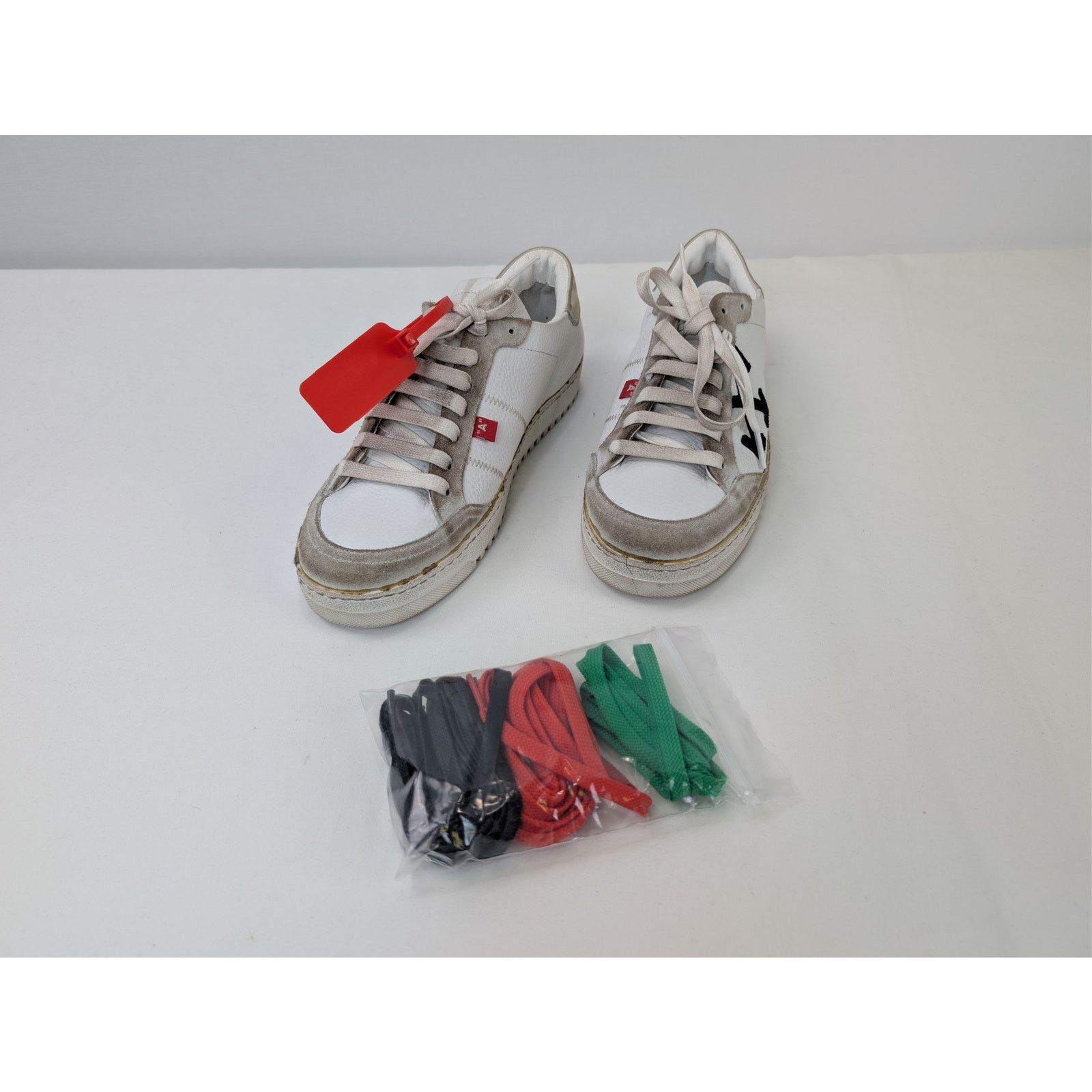 Off-White o1rshd1 Virgil Abloh Address Low Top Sneaker White / Black Size US 10 / EU 43 - 8 Thumbnail