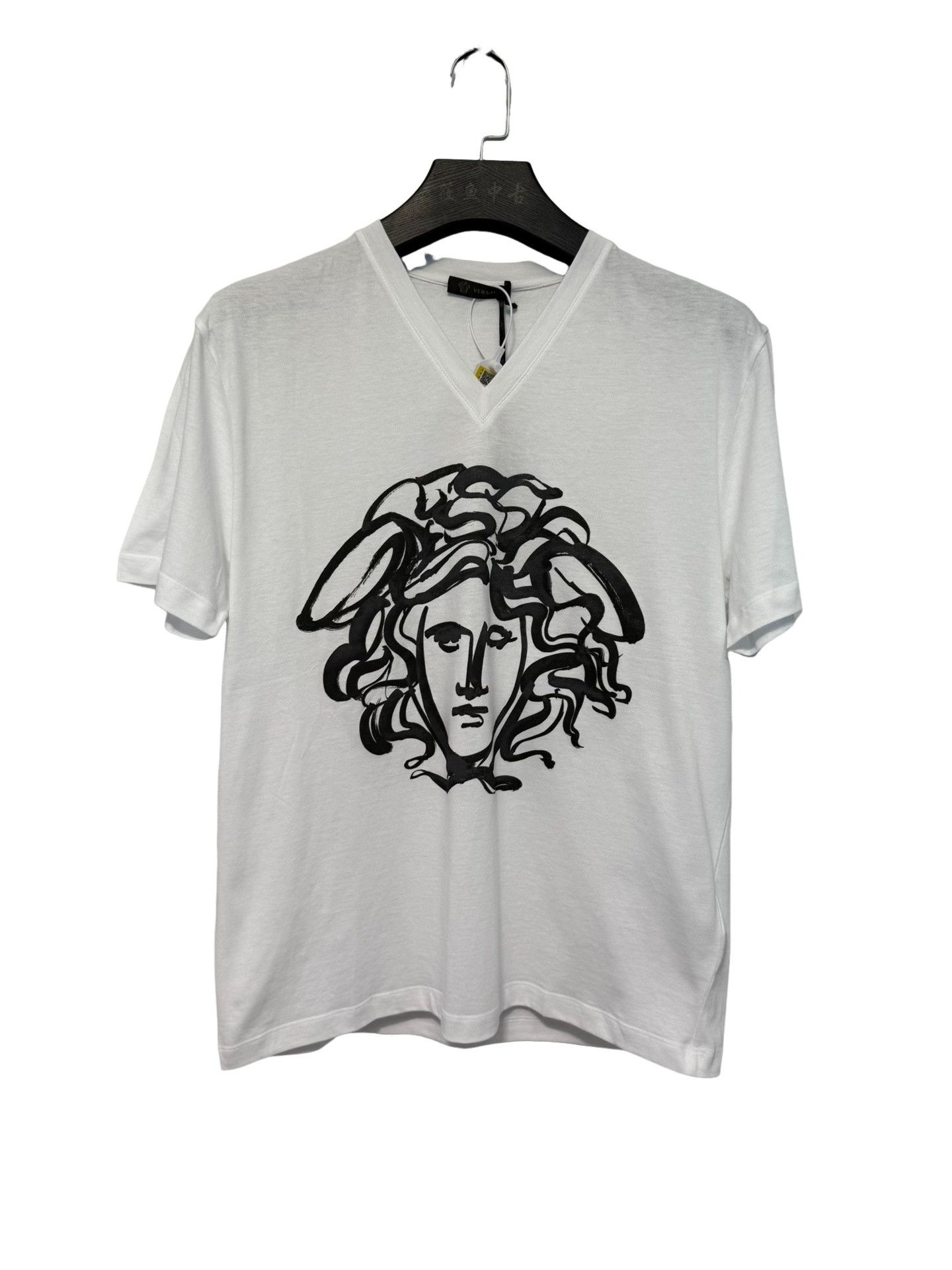 Versace Versace Medusa Graphic V-Neck T-Shirt Size XL Size US XL / EU 56 / 4 - 1 Thumbnail
