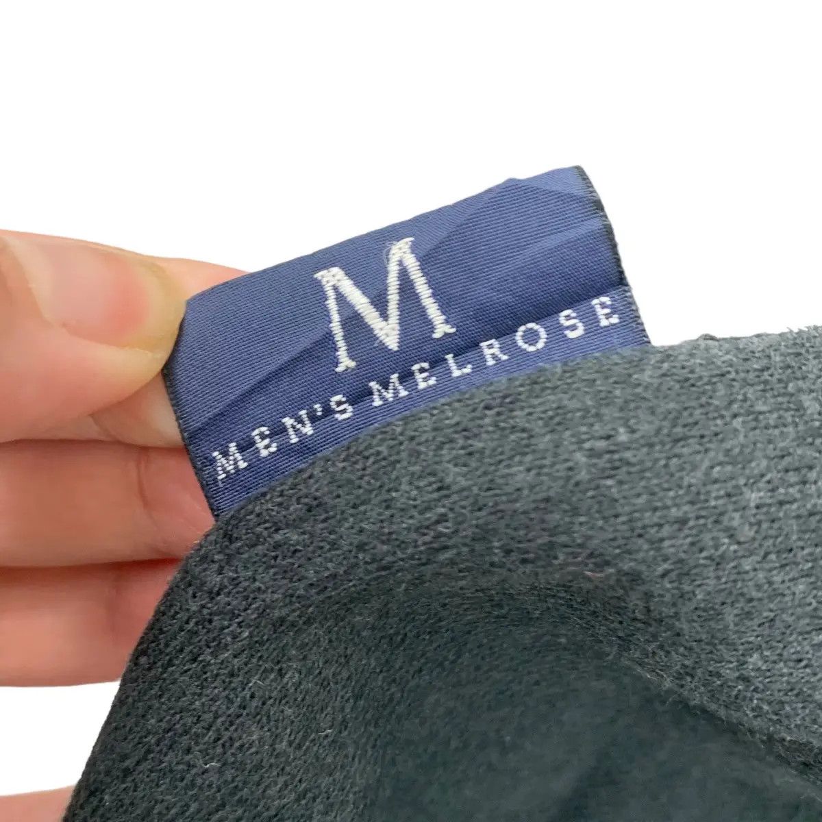 Vintage Vintage MEN’S MELROSE COLLECTION Embroidered Sweatshirt Size US XXL / EU 58 / 5 - 6 Thumbnail